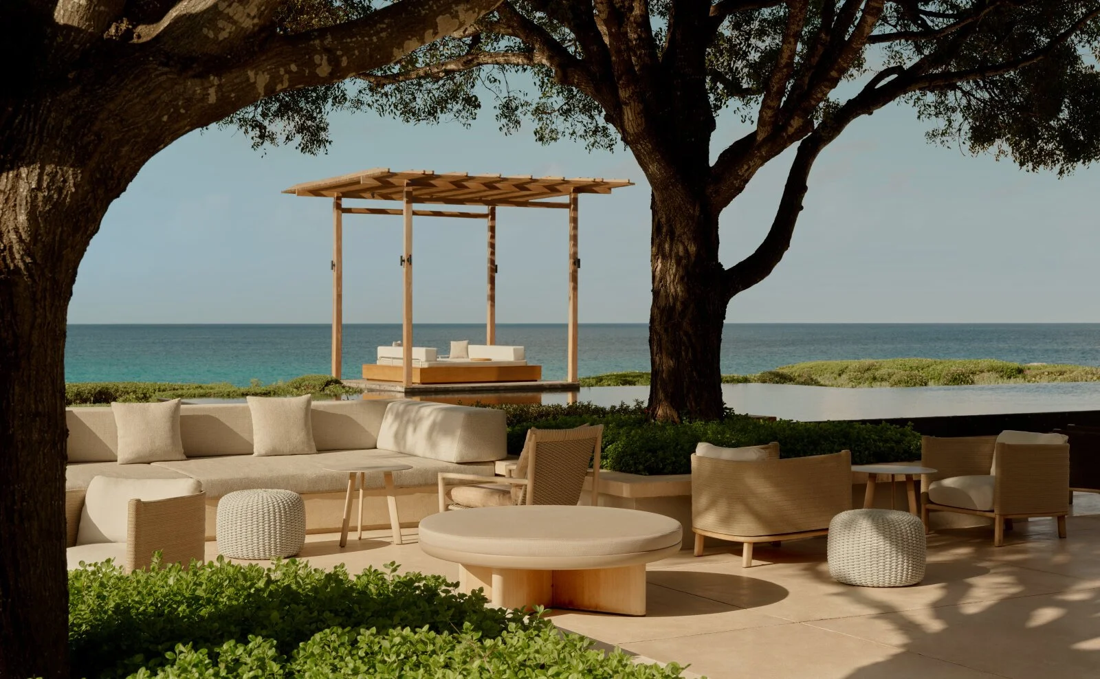 amanyara pool and beach area in turks and caicos