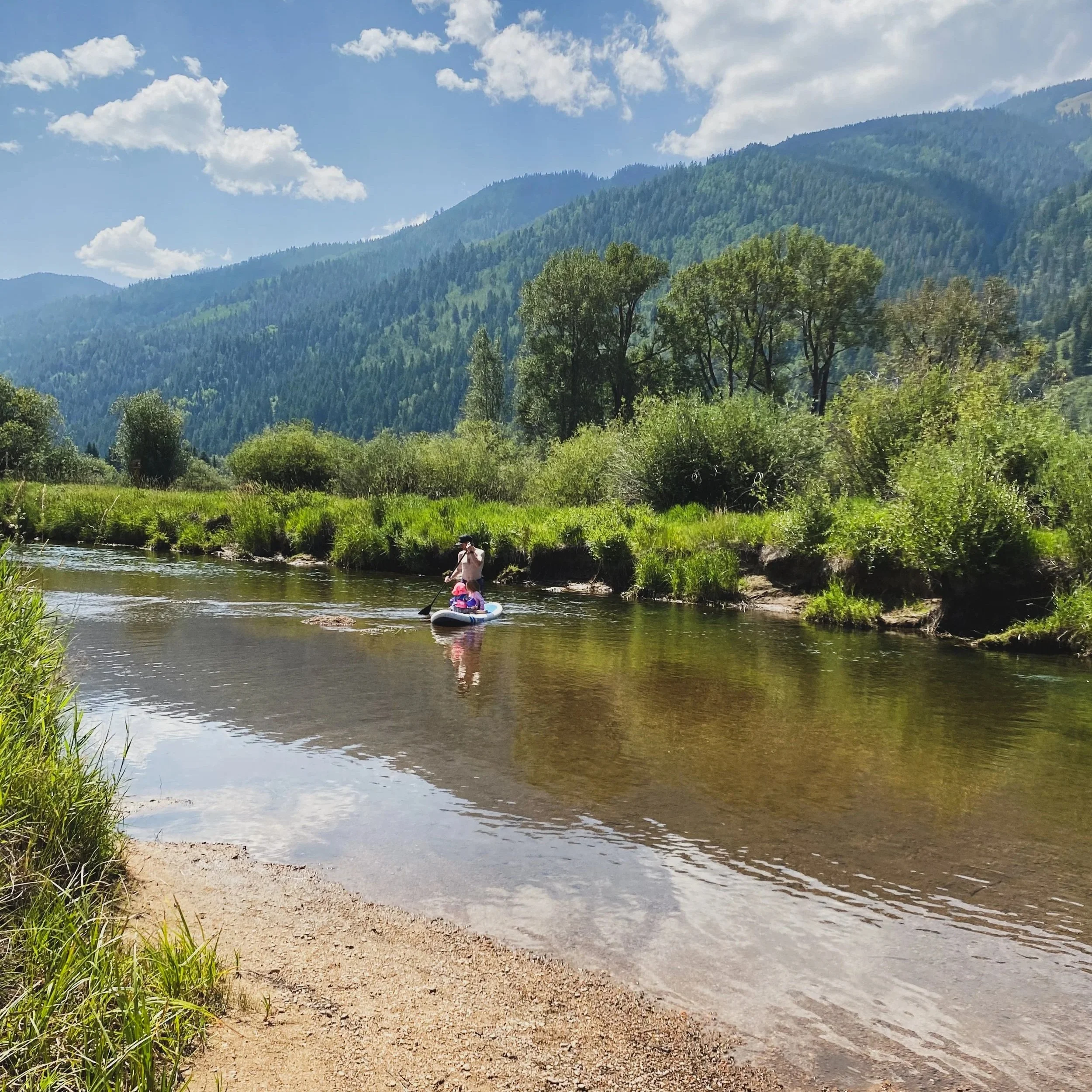 paddleboarding the northstar nature preserve in Aspen, Colorado on a beautiful summer day