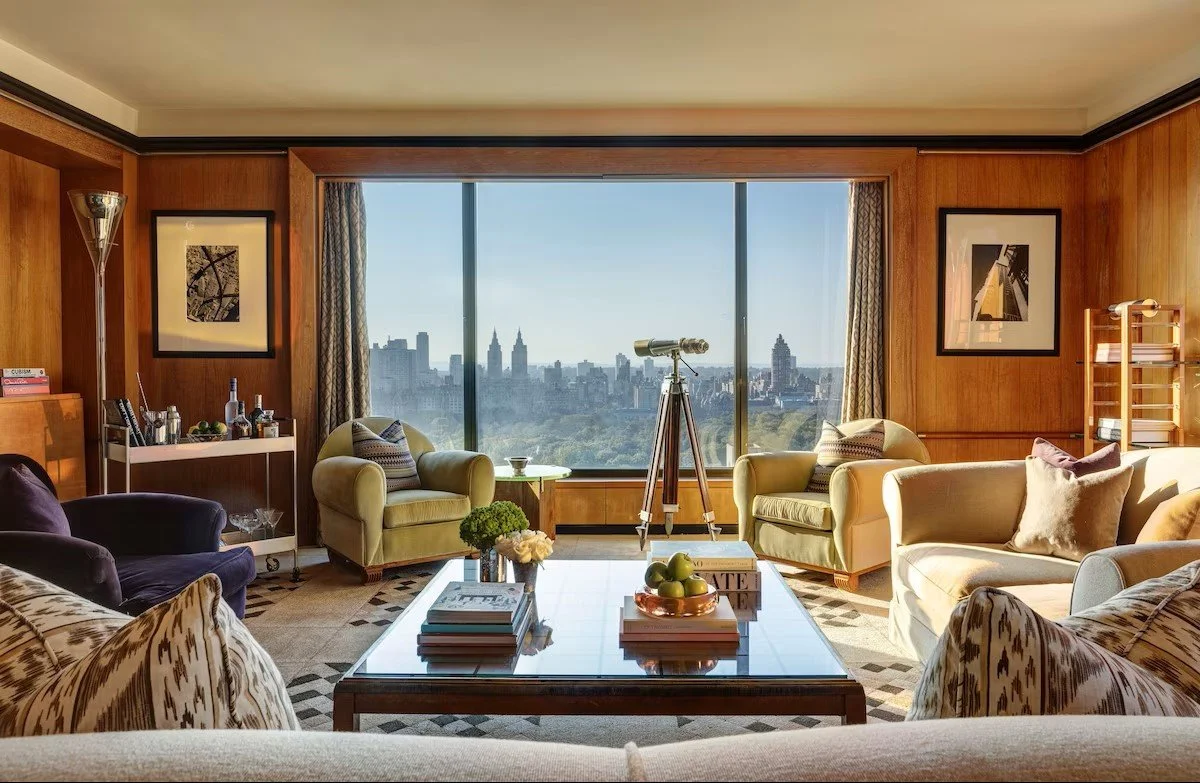 suite at the carlyle hotel in manhattan new york