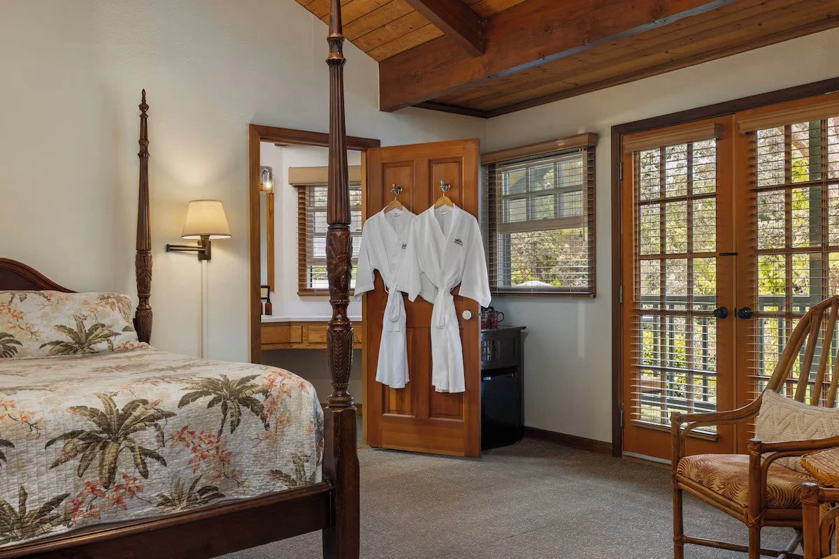 room at kilauea lodge in hilo hawaii