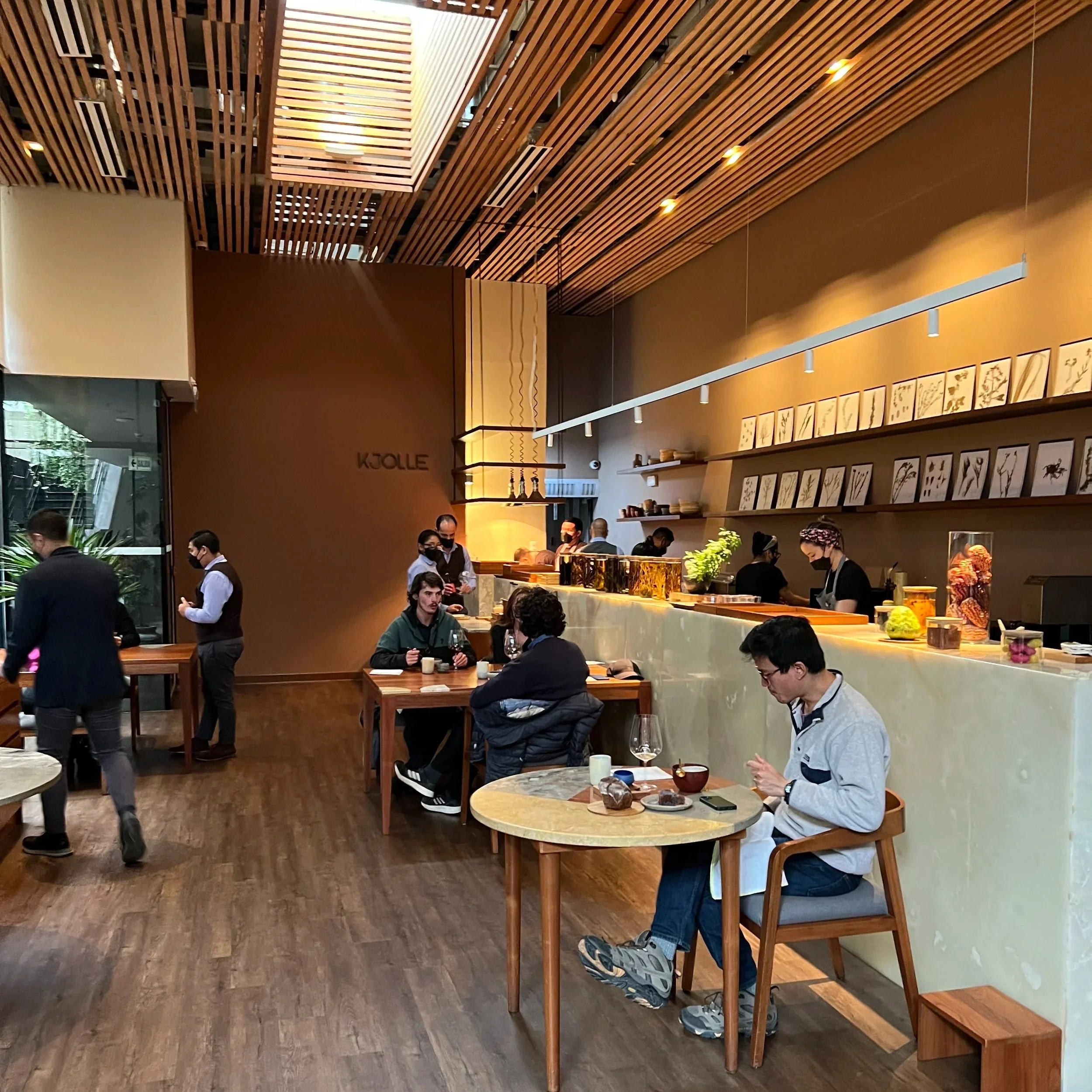kjolle dining room in lima peru