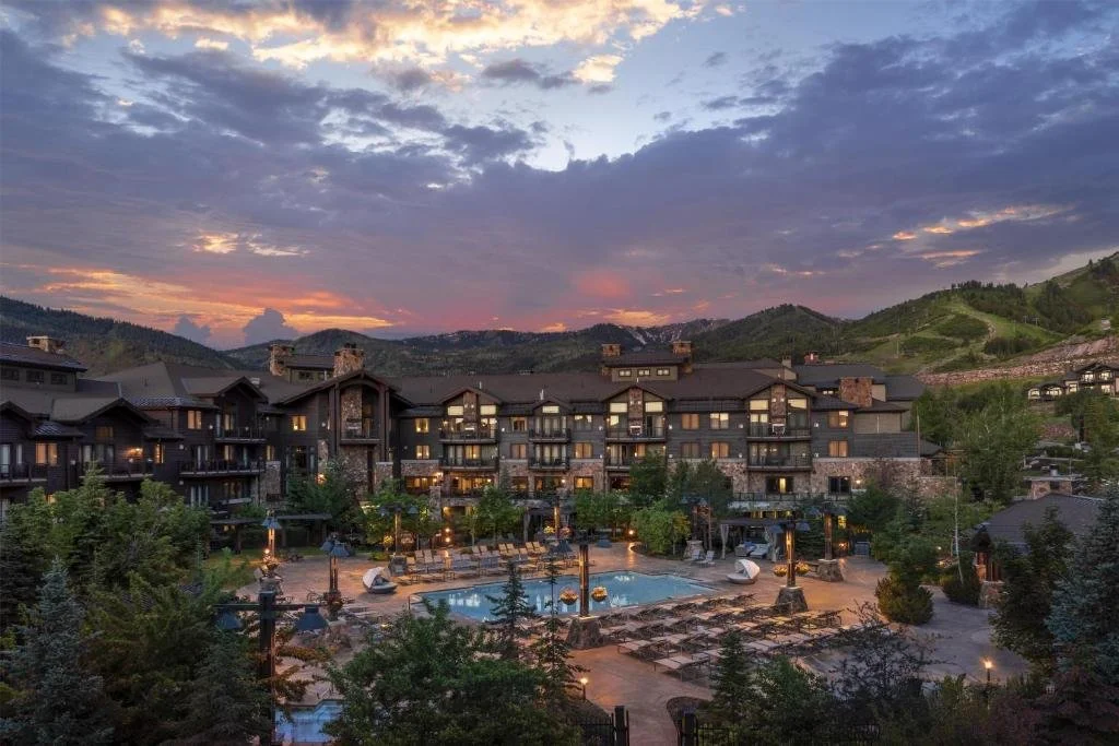 view of waldorf astoria park city at dusk