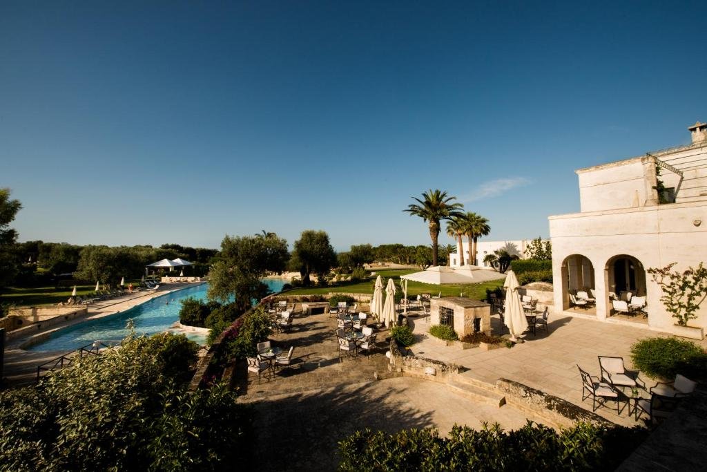 Masseria San domenico pool in Puglia Italy
