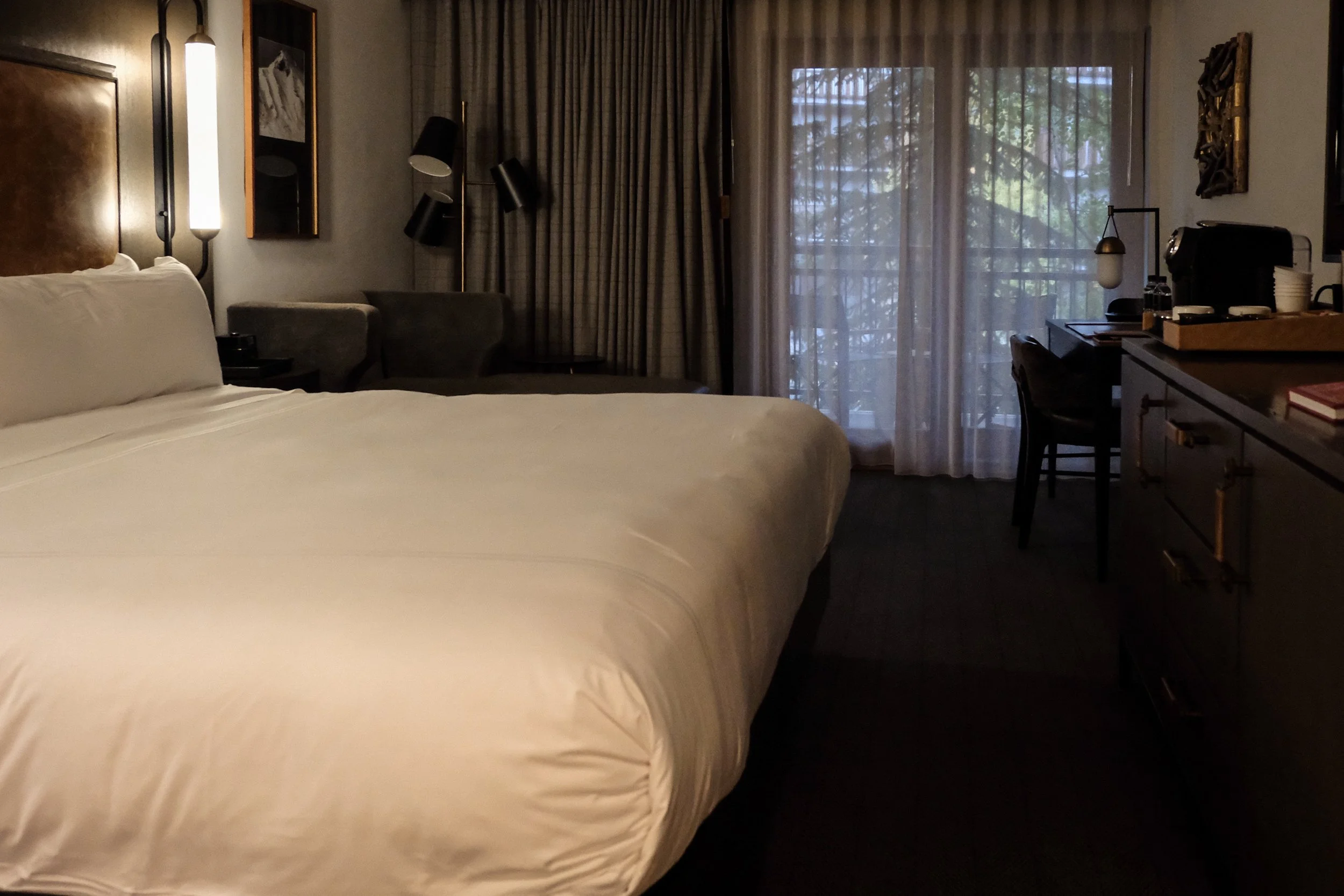 bedroom at the hythe vail