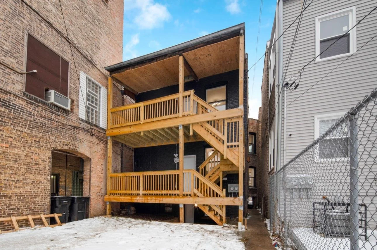 WhatsApp Image 2024-12-03 at 19.08.22_19895619.jpg