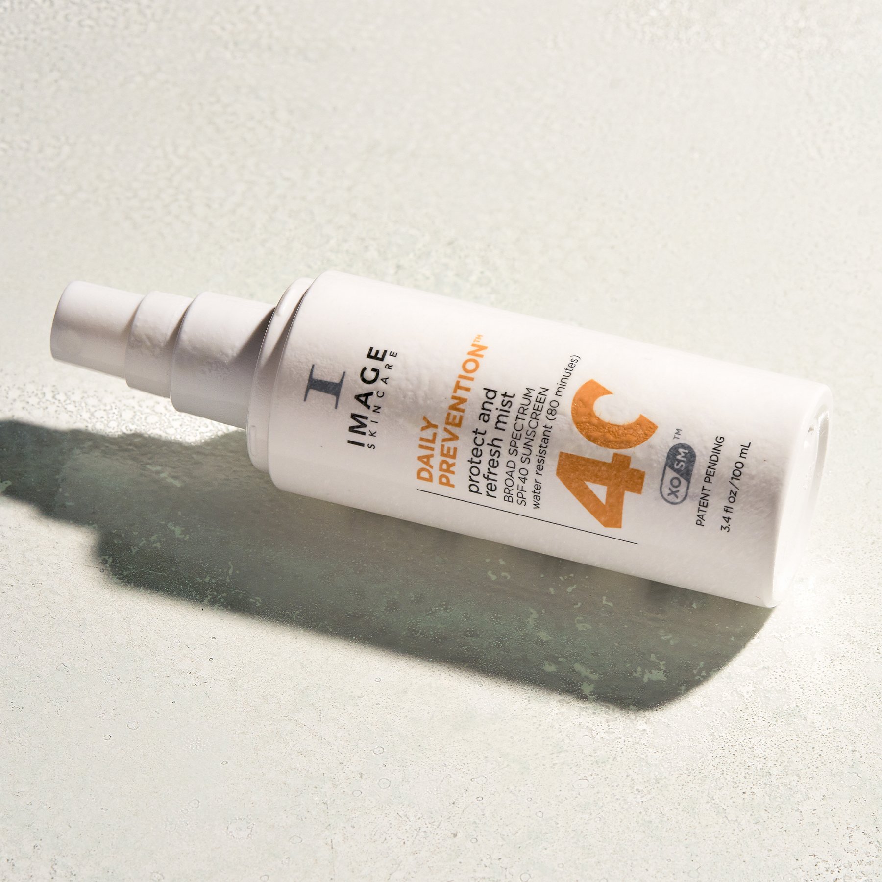 DAILY_PREVENTION_protect_and_refresh_mist_SPF_40_PDP_R03a.jpg