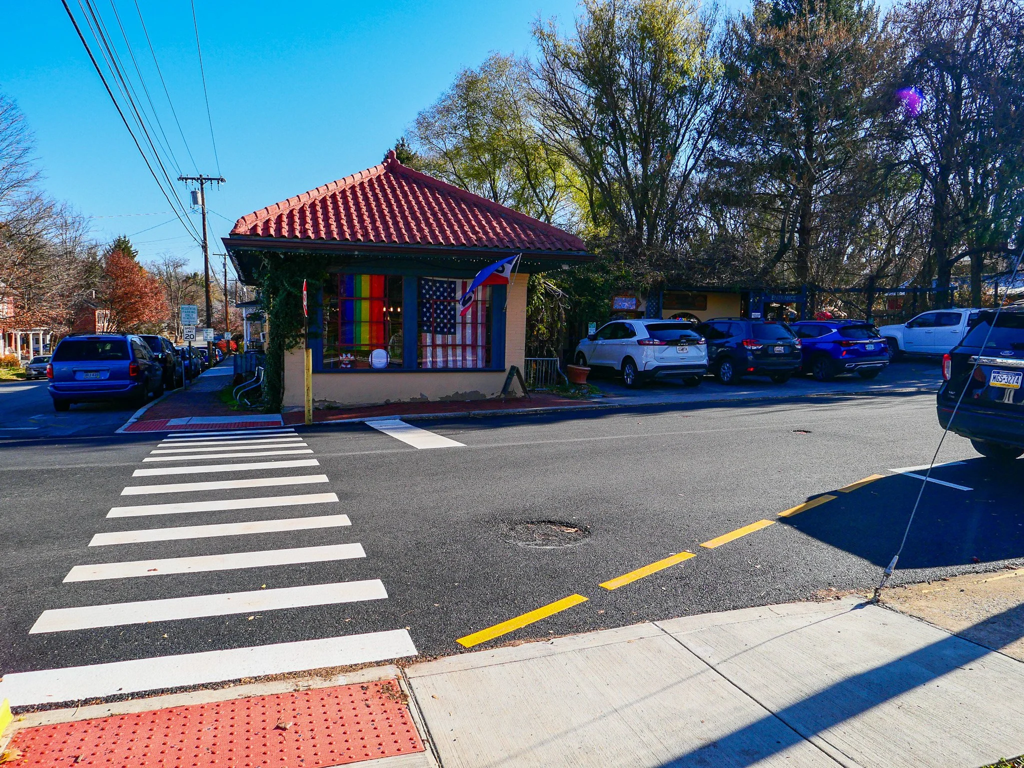 Lunch stop at the Blue Moon Cafe.