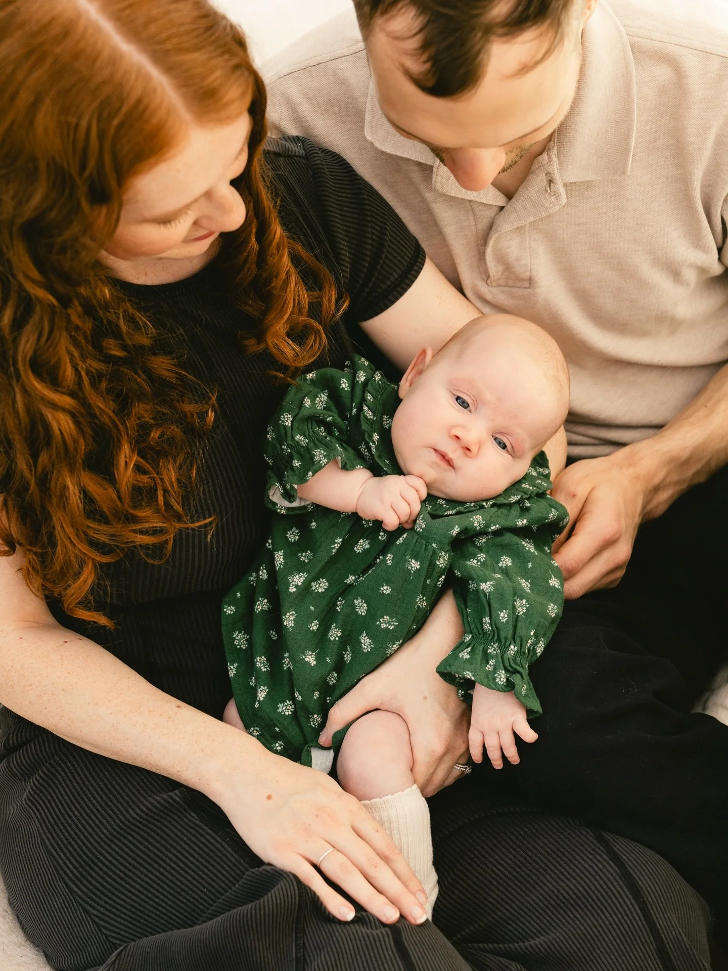 When you photograph a family a year apart and they add two tiny feet to the photos 🥹❤️🤗📸

🏷️ family photos, family photographer, Christmas photos, holiday photos, Christmas mini session, mini session