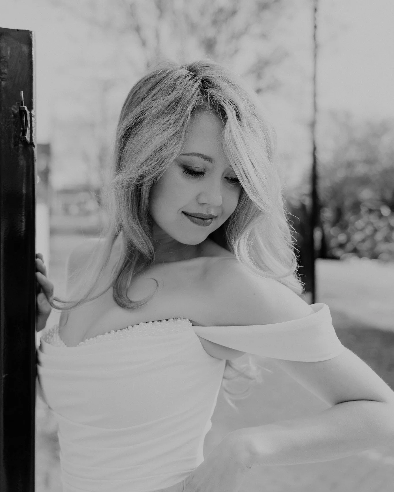 I had the opportunity to photograph Bella in Bloom at @thebellahouse1873 last weekend.

It was a crazy weekend in my personal life, but it was nice to step away for a few minutes and be creative. Styled shoots and collaborative shoots will always hav