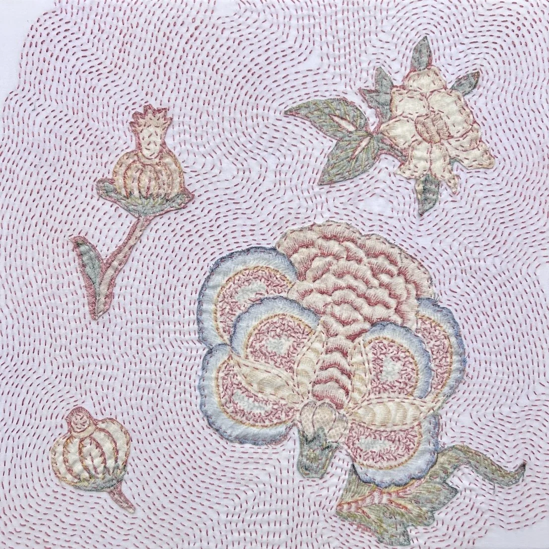 Returning Detail 2026 

Appliqué (vintage chintz, broderie perse), reverse side of fabric used. Hand stitched on recycled cloth with all-over stitching.

Fragments once softened by time begin to re-emerge. Through stitch and layered form, recollectio