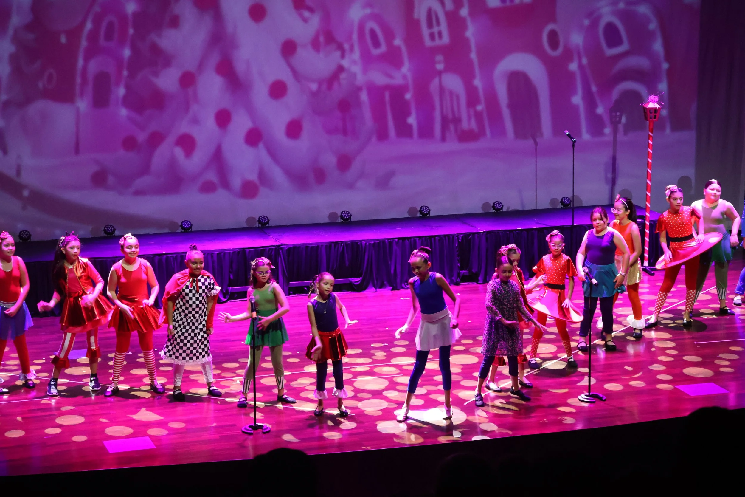 Assistant Director for How The Grinch Stole Chirstmas at the American School of Tegucigalpa, 2025