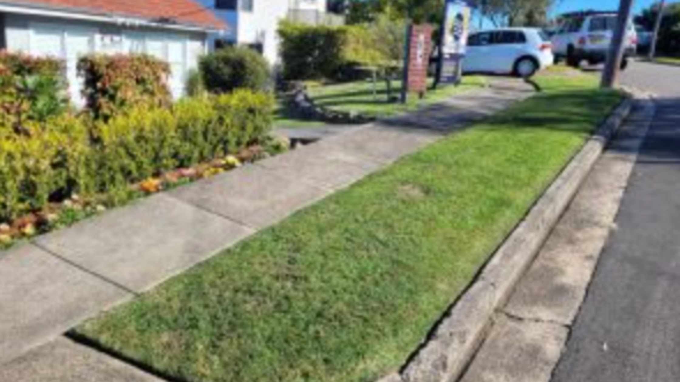 Newy Yard Maintenance - Our Work4.png