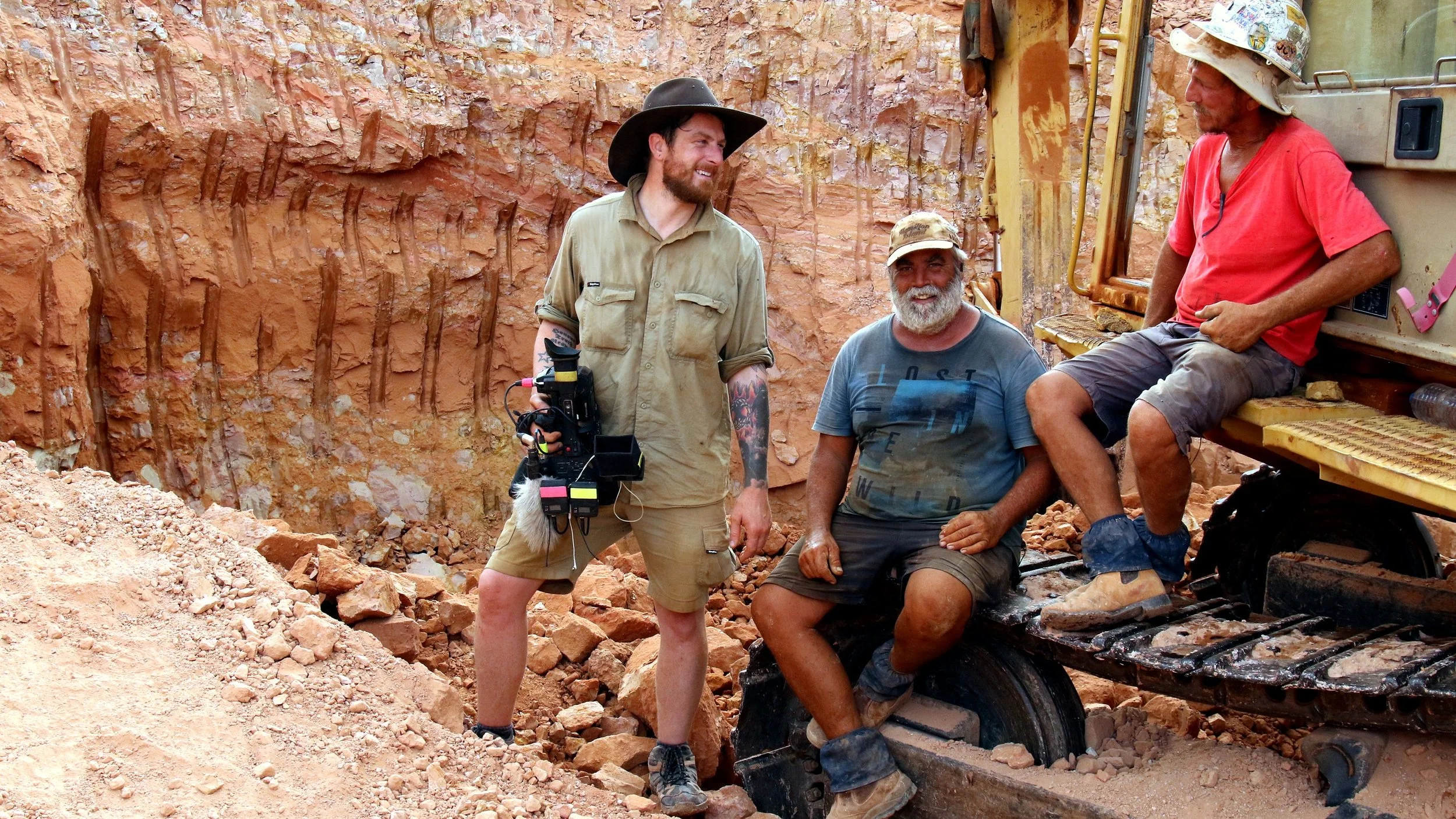 02-bts-excavator-crew.jpg