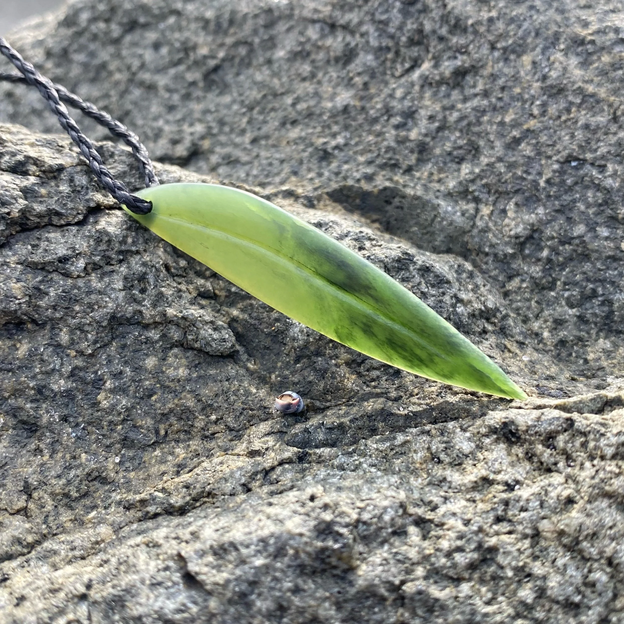 Kahurangi kauri leaf pendant