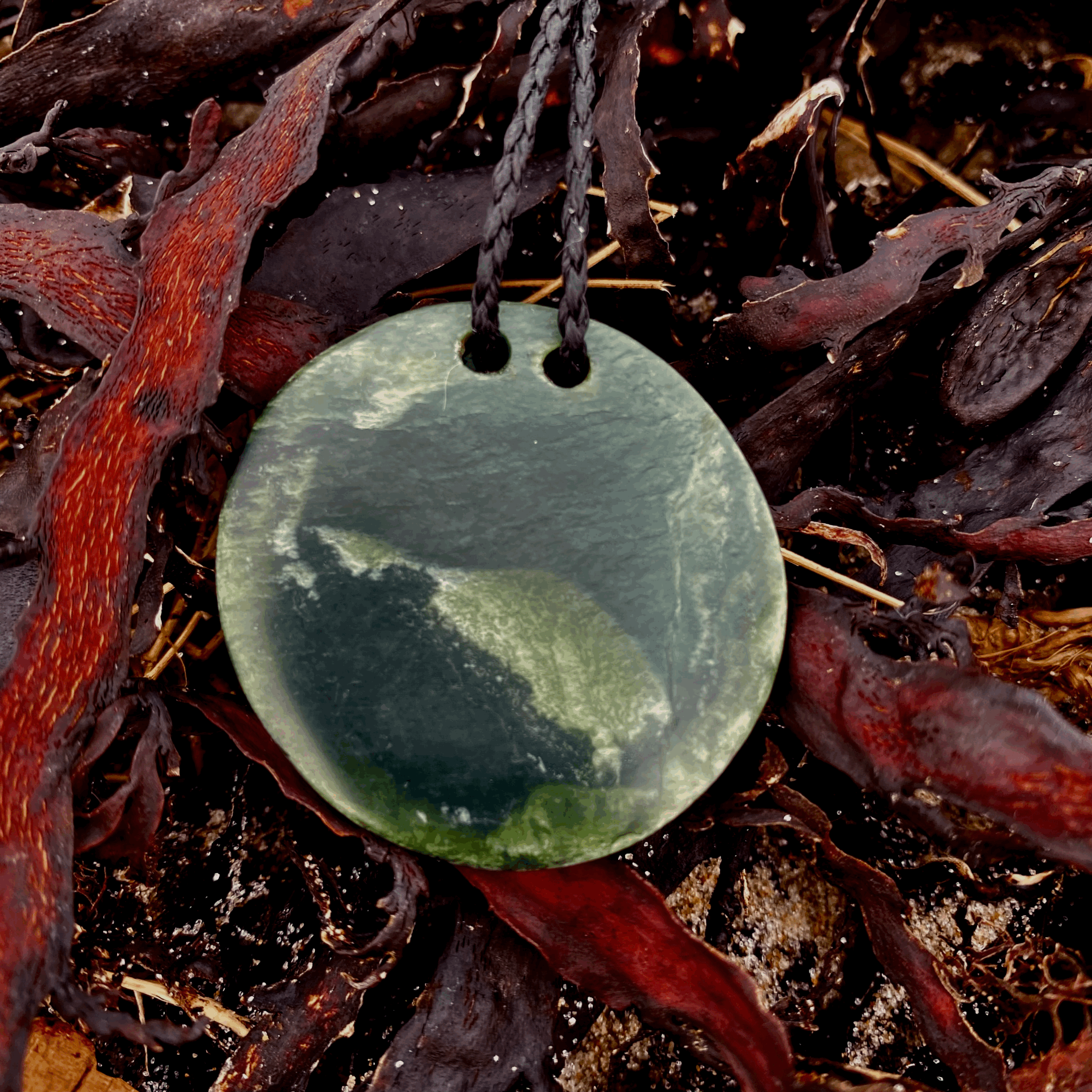kotahitanga Kahurangi pounamu disc necklace