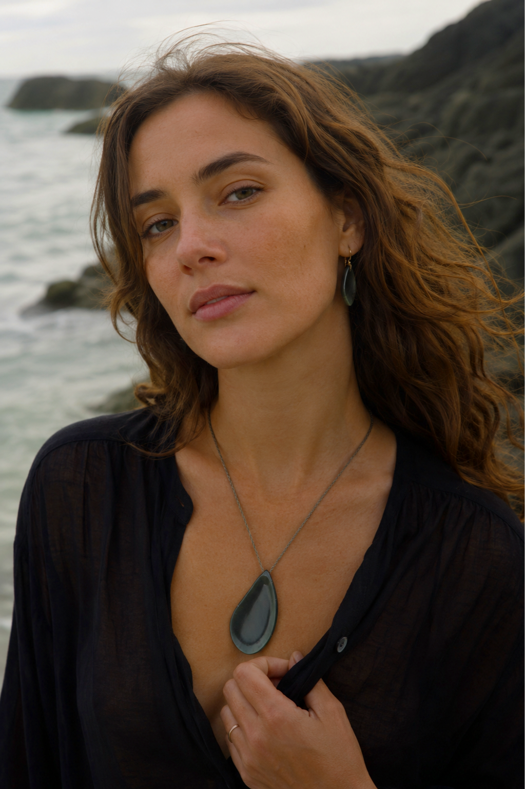 Black Jade Kūtai Shell Necklace