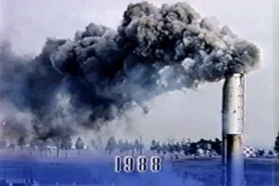 Atsugi incinerator emitting opaque gray smoke in 1988.