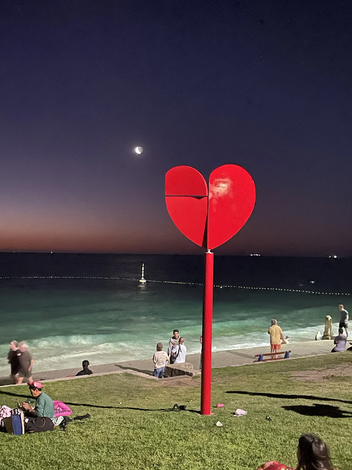 Perth_SculptureByTheSea.jpg