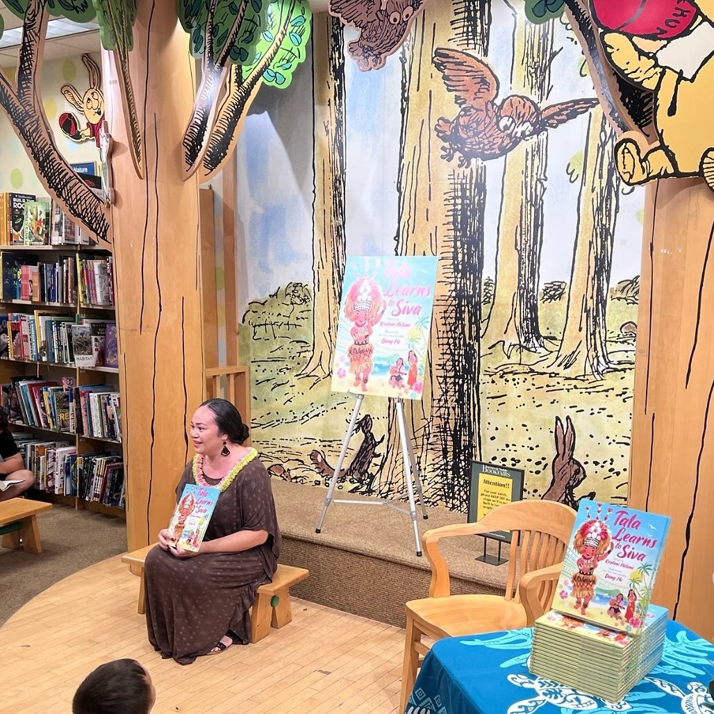 I had so much fun at @bnalamoana on Saturday! Thank you to the team there! They did such an amazing job setting up the event.

Thank you to everyone who came and even for those who wished they could come. So much of writing work is done on the comput