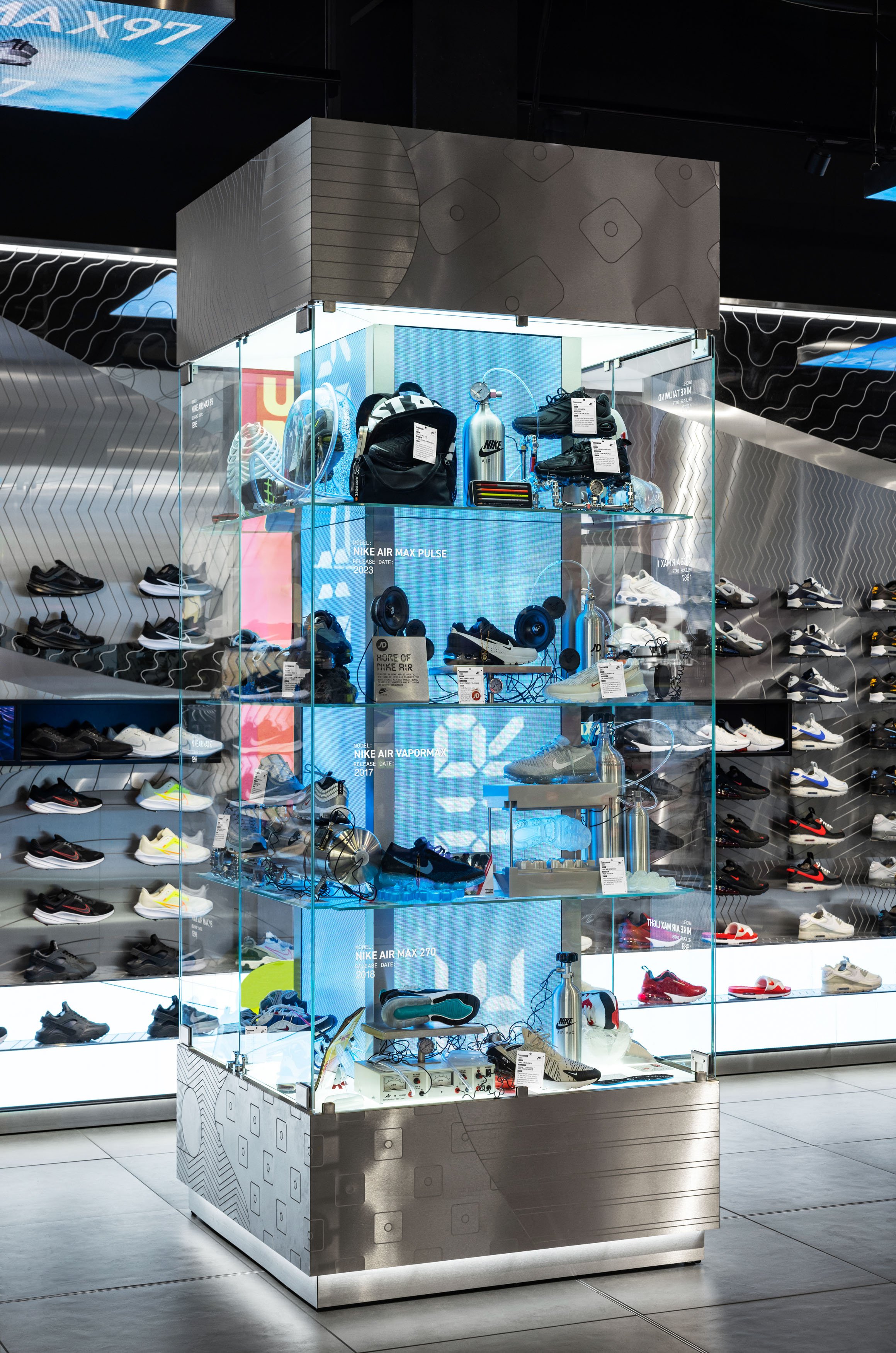 Nike Oxford Street-1.jpg