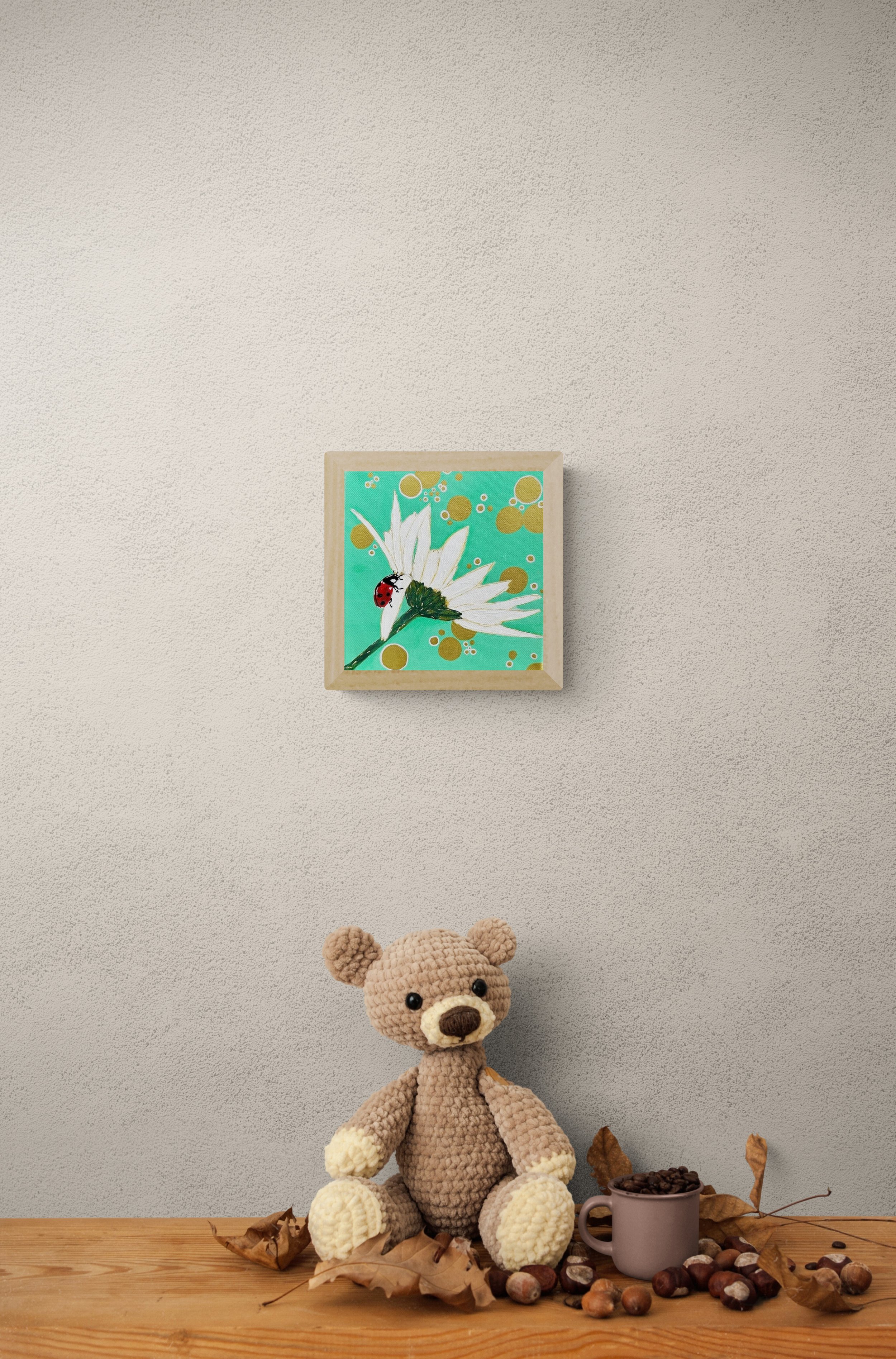Teddy_bear_on_wooden_shelf.jpg
