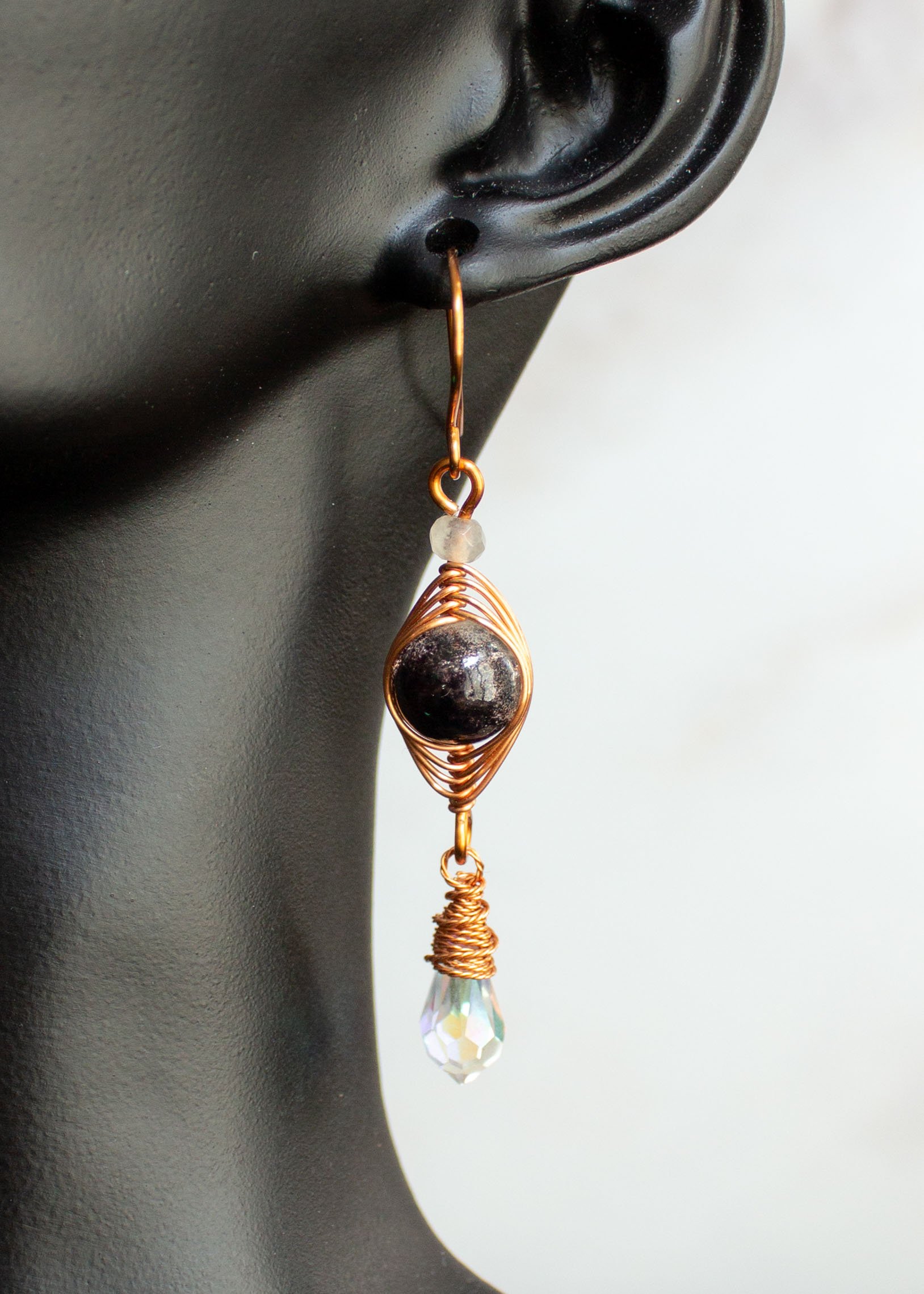 wire-wrapped-earrings-herringbone-dangles-with-grey-agate-7832.jpg