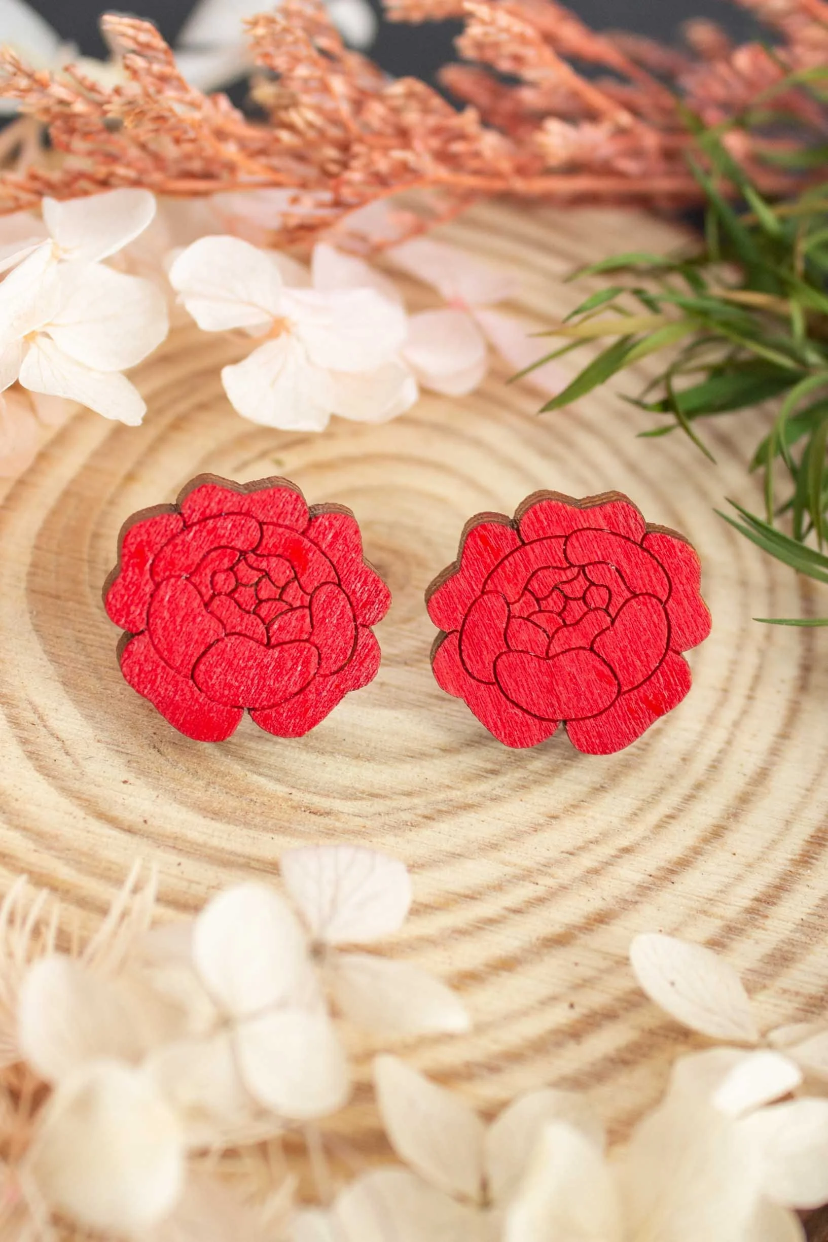 laser-cut-peonie-stud-earrings-red-flower-1.jpg