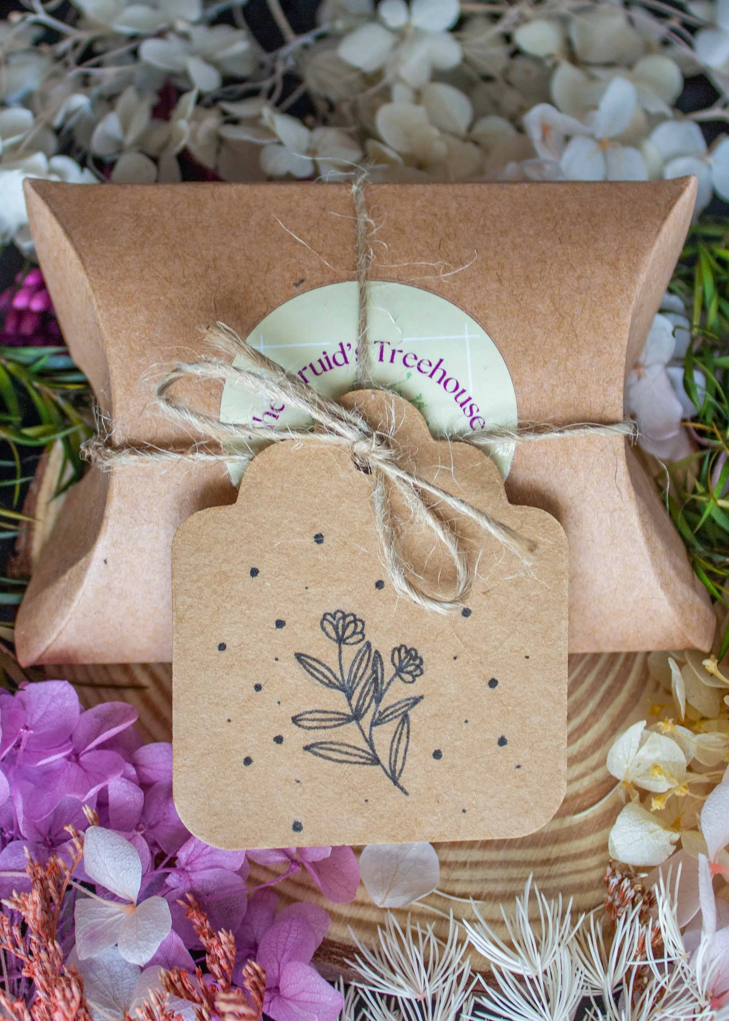 box-with-gift-tag-and-bow.jpg