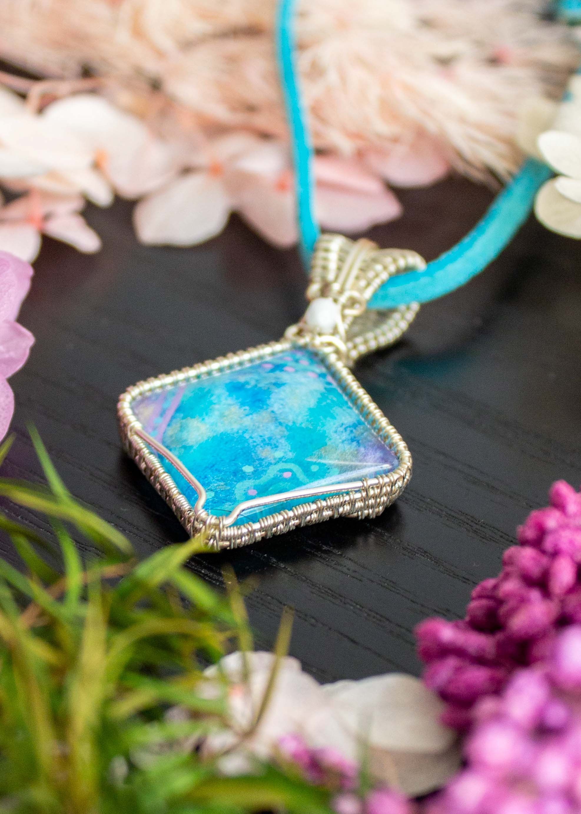 wire-wrapped-pendant-hand-painted-blue-doodles-jewellery-5.jpg