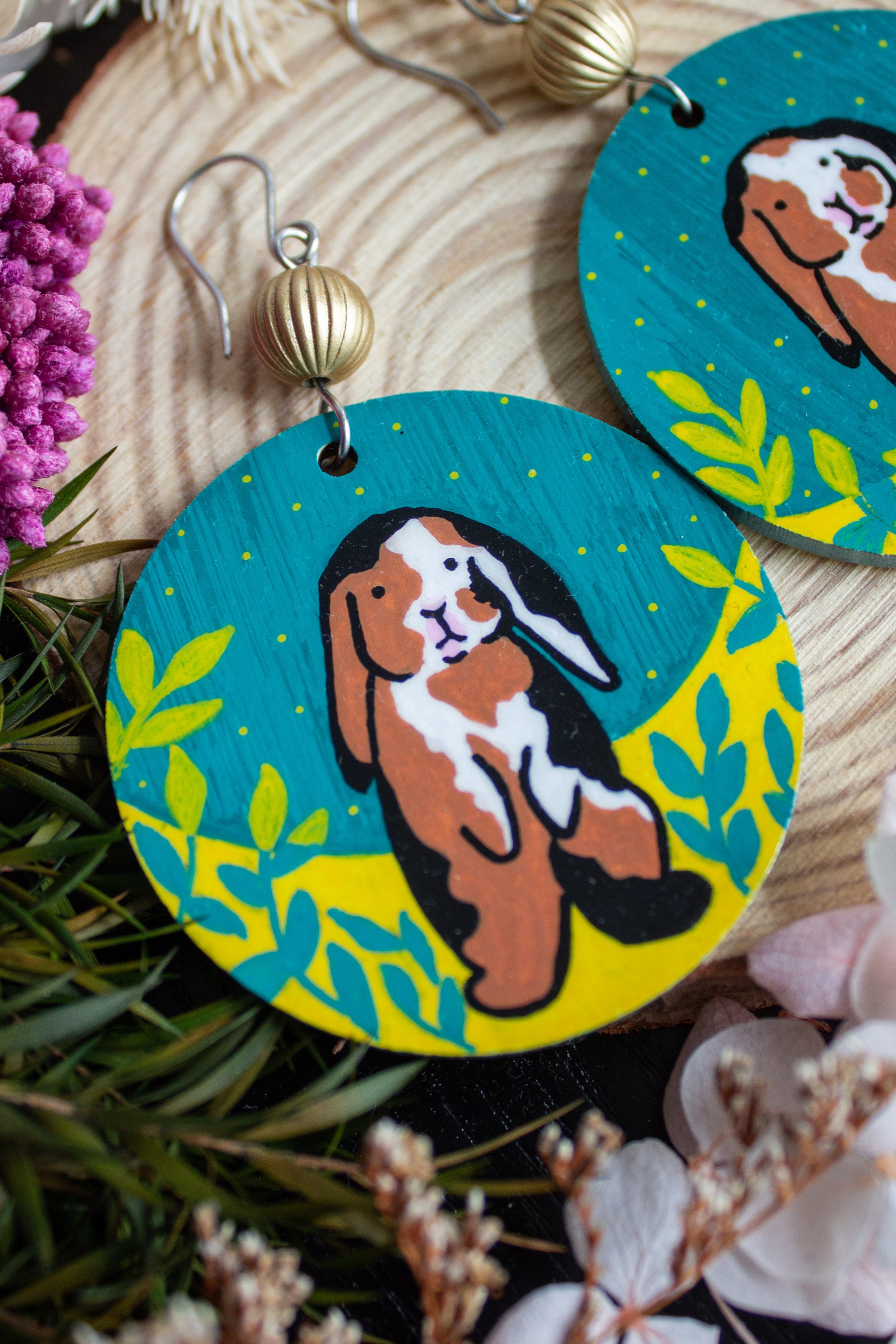 hand-painted-bunny-earrings-round-dangles-7405.jpg