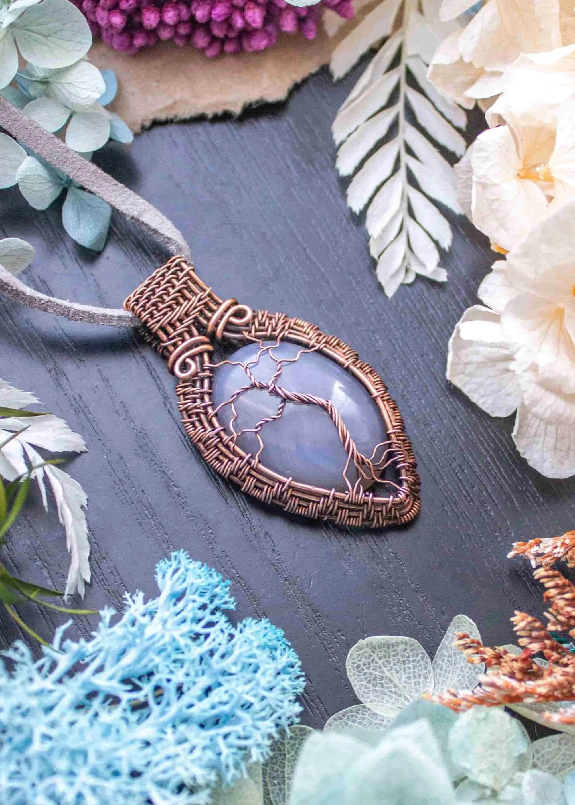 wire-wrapped-grey-agate-pendant-4186_compressed.jpg