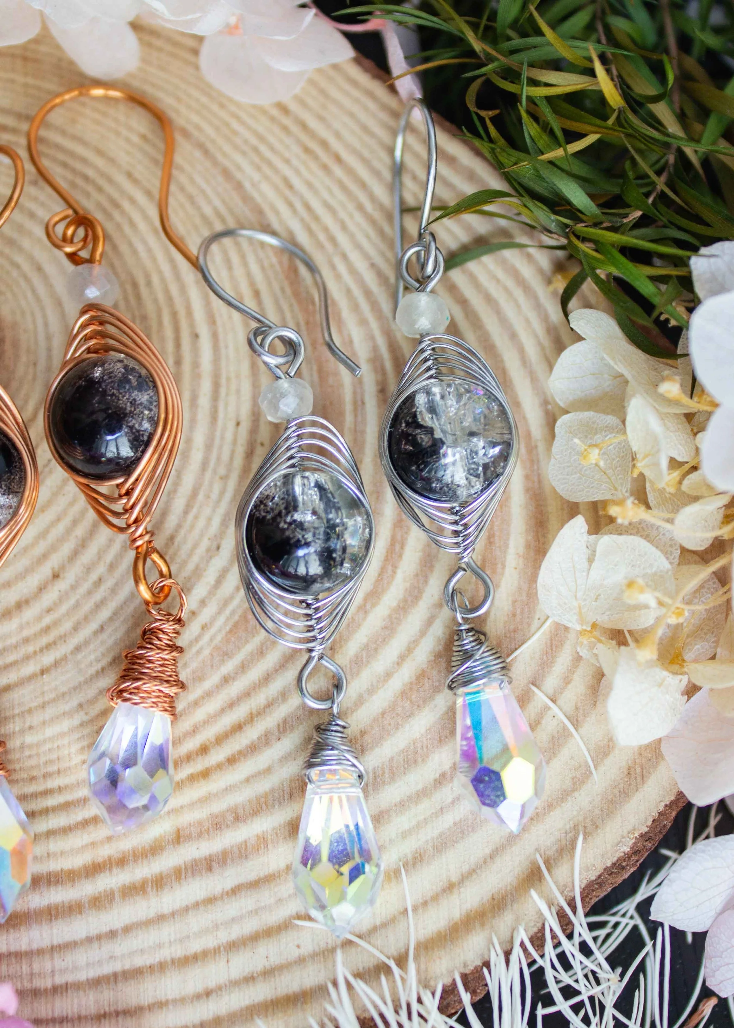 wire-wrapped-earrings-herringbone-dangles-with-grey-agate-7840.jpg
