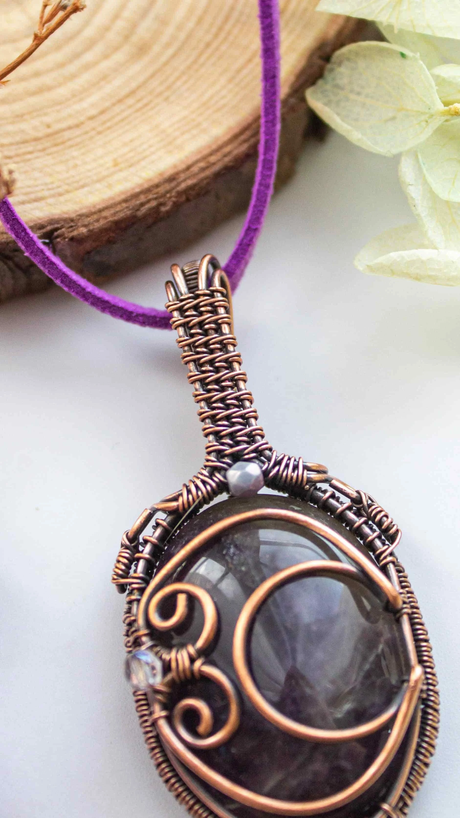 wire-wrapped-amethyst-pendant-3192_compressed.jpg