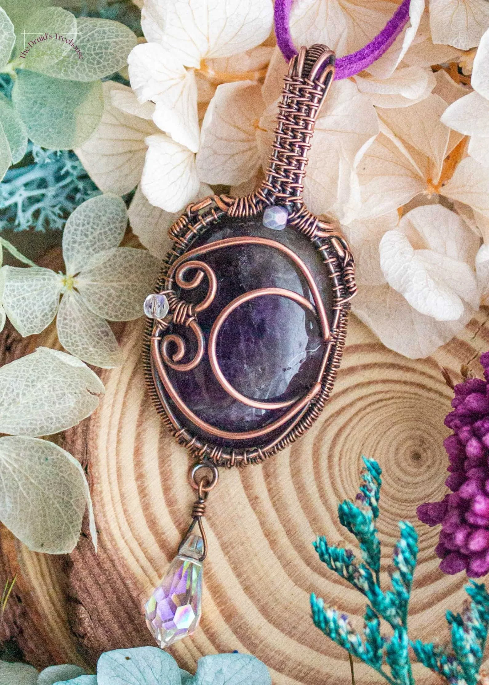 wire-wrapped-amethyst-pendant-crescent-moon-jewellery-3809.jpg