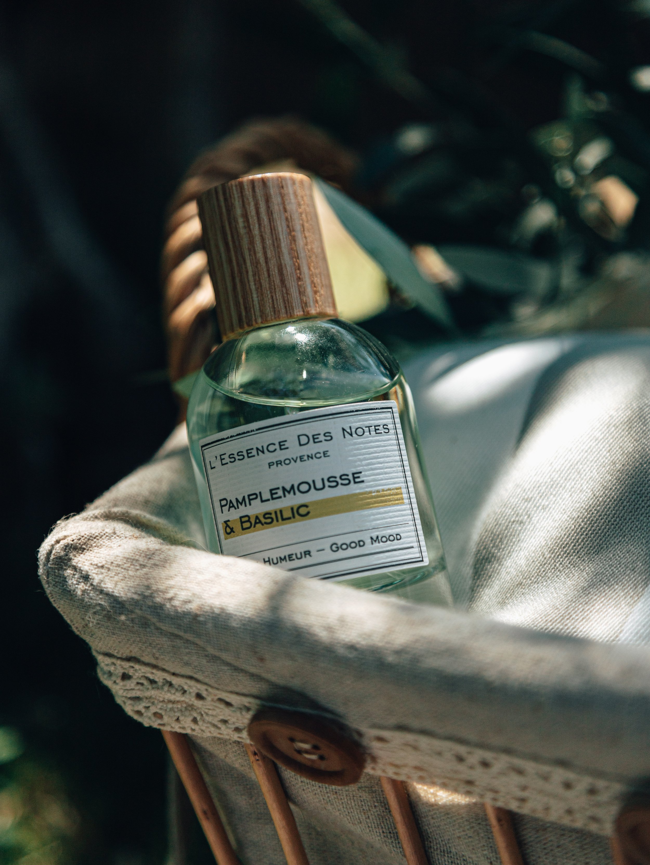 Bonne Humeur : Parfum aux Huiles Essentielles de Pamplemousse et Basilic