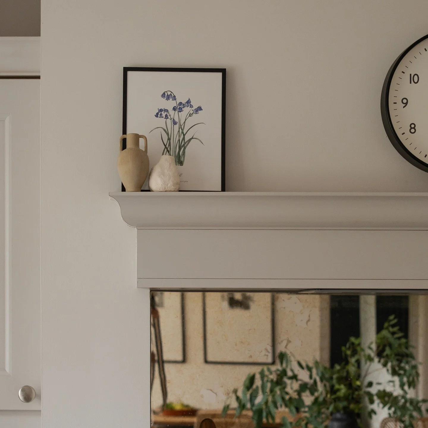Spotted my first bluebells the other day whilst out on a run which inspired me to share these beautiful snaps of this lovely kitchen corner from one of our projects. 

The house itself has this pretty little flower as its namesake, so what better way