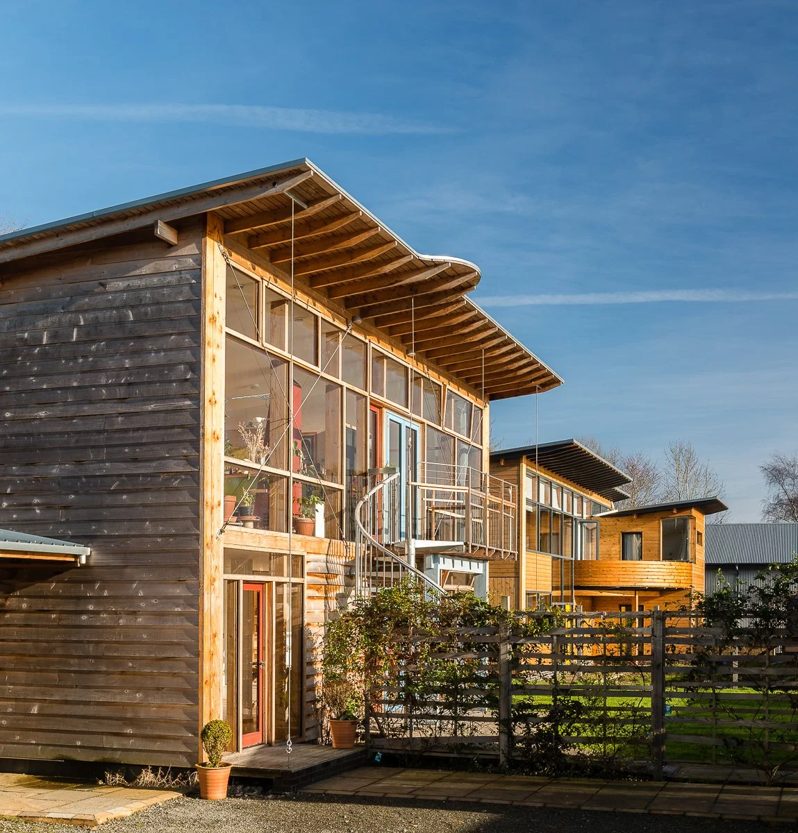 PASSIVE SOLAR BUILDINGS