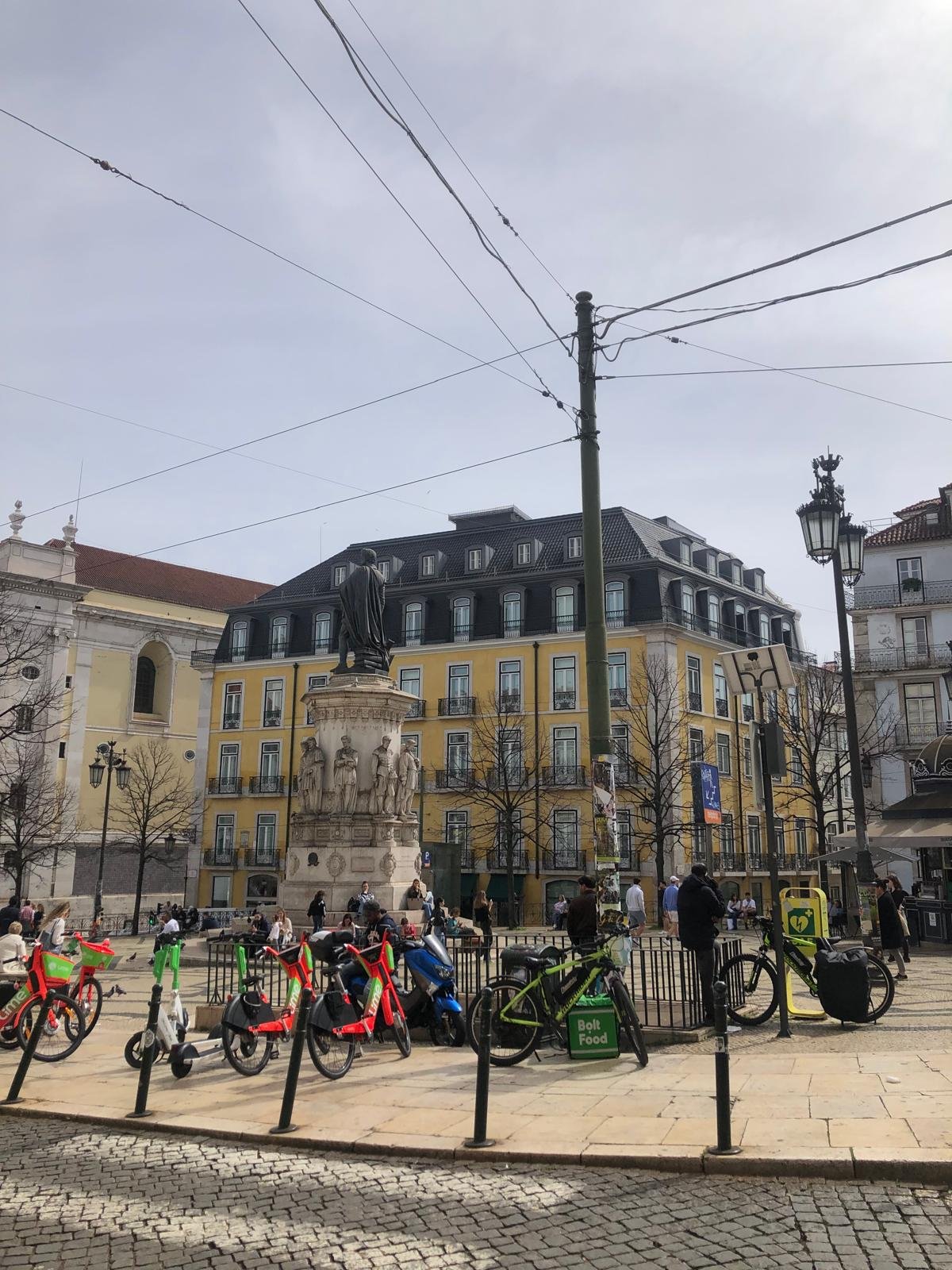 predio_bairro_alto_lisboa.jpeg
