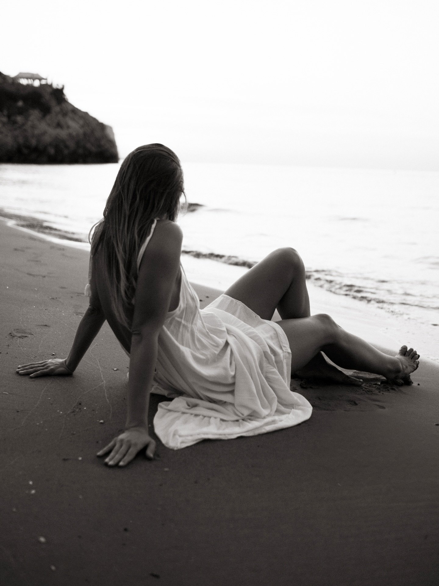 Se est&aacute; cerrando un ciclo muy grande e importante para m&iacute;.
Y en estos momentos no queda m&aacute;s que aceptar el presente, junto con el misterio.
Aceptar este gusto a tristeza y entusiasmo que tengo en el coraz&oacute;n.
Mirar al horiz