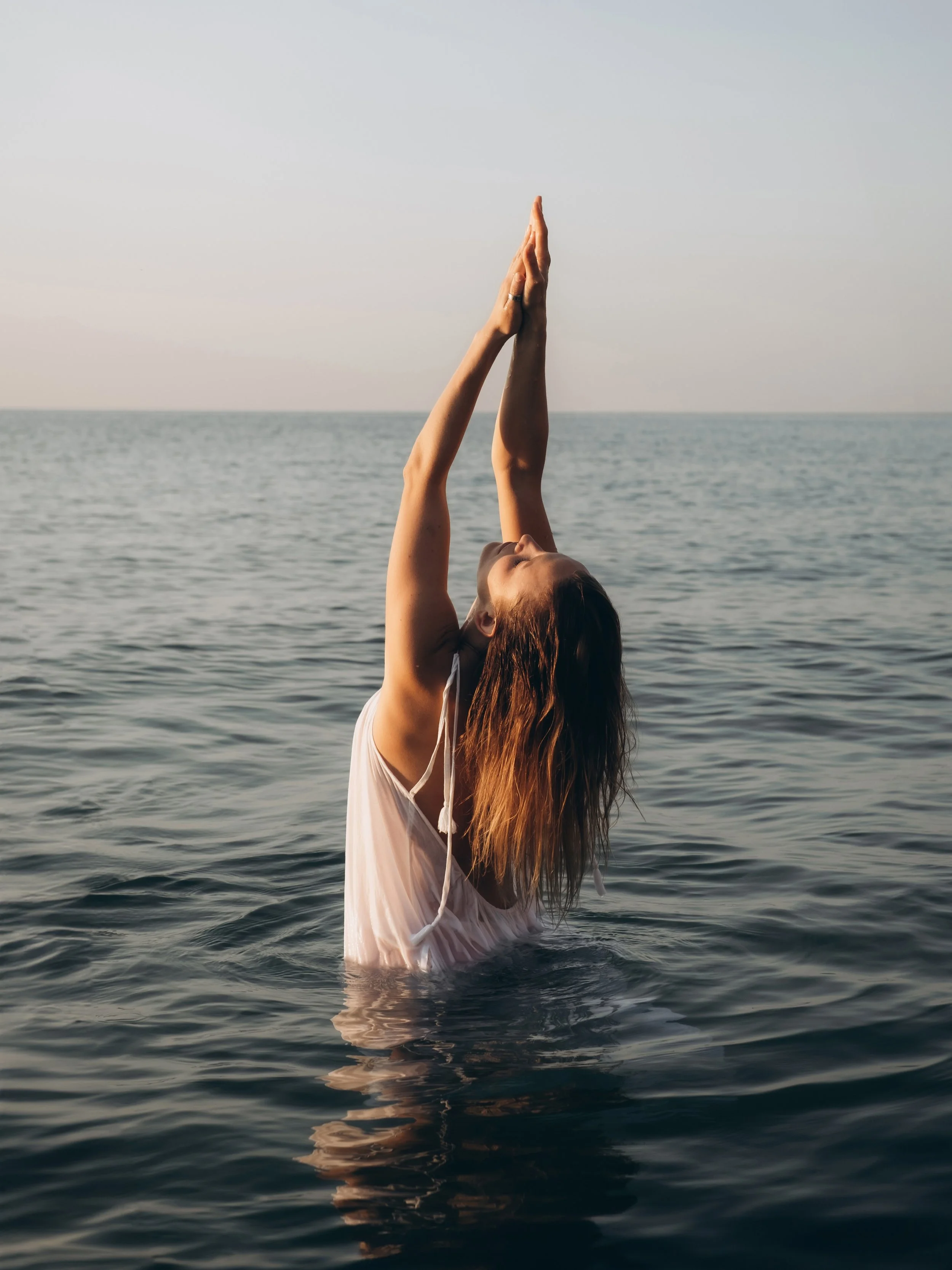 Por fin, despu&eacute;s de meeeses de sentirme triste, sin fuerza, sin energ&iacute;a, sin alegr&iacute;a, vuelvo a sentirme de a poco asomando la cabeza a la superficie de un cuerpo de agua profundo y oscuro.

Qu&eacute; bien se siente esta sensaci&