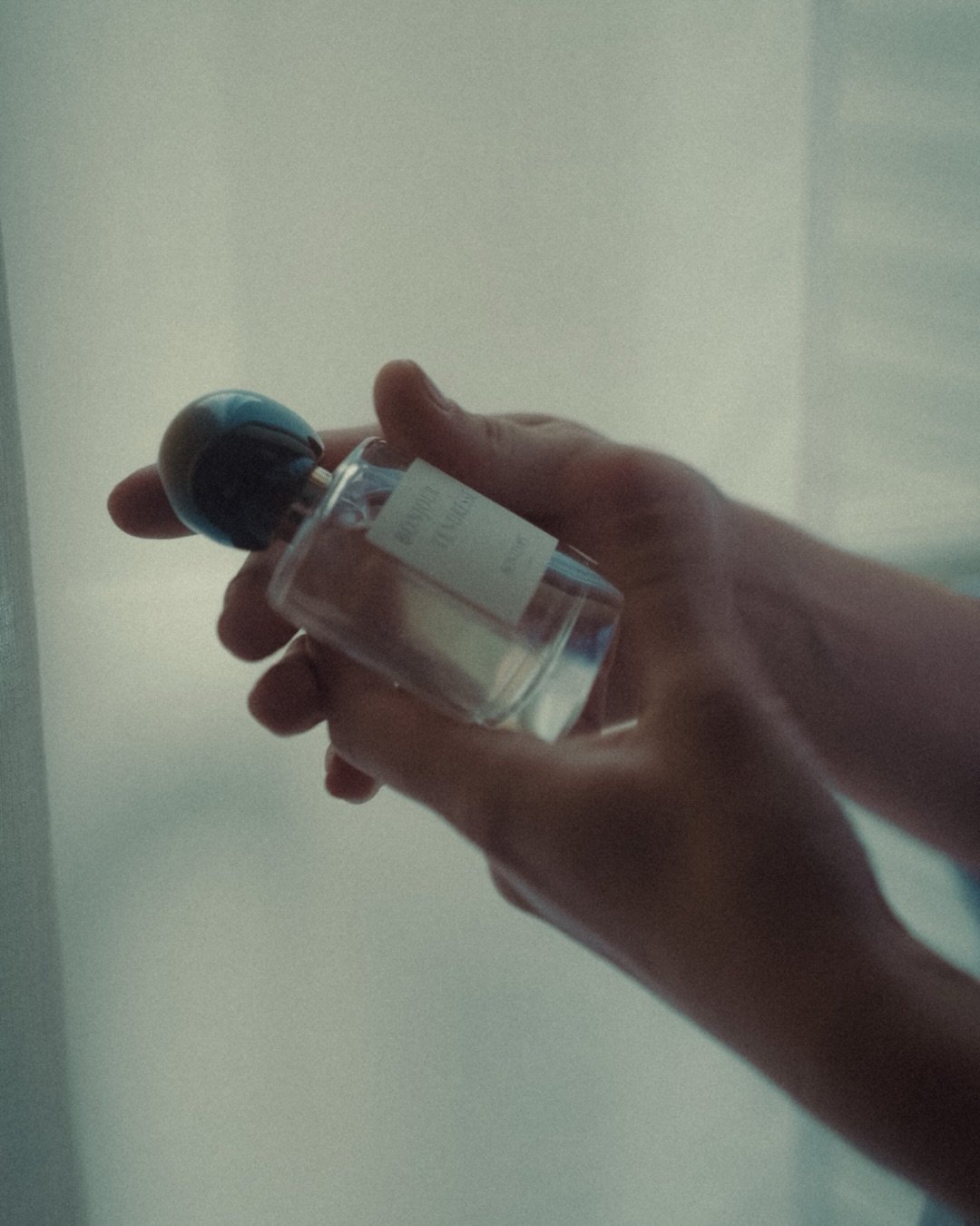 C&rsquo;est vous qui le dites 💌

&ldquo;Tous les jours sur ma peau&rdquo;
&ldquo;J&rsquo;ai re&ccedil;u votre parfum Bonjour tendresse&hellip; Il &eacute;voque de si belles belles choses pour moi. Le respirer c&rsquo;est d&eacute;j&agrave; un peu co