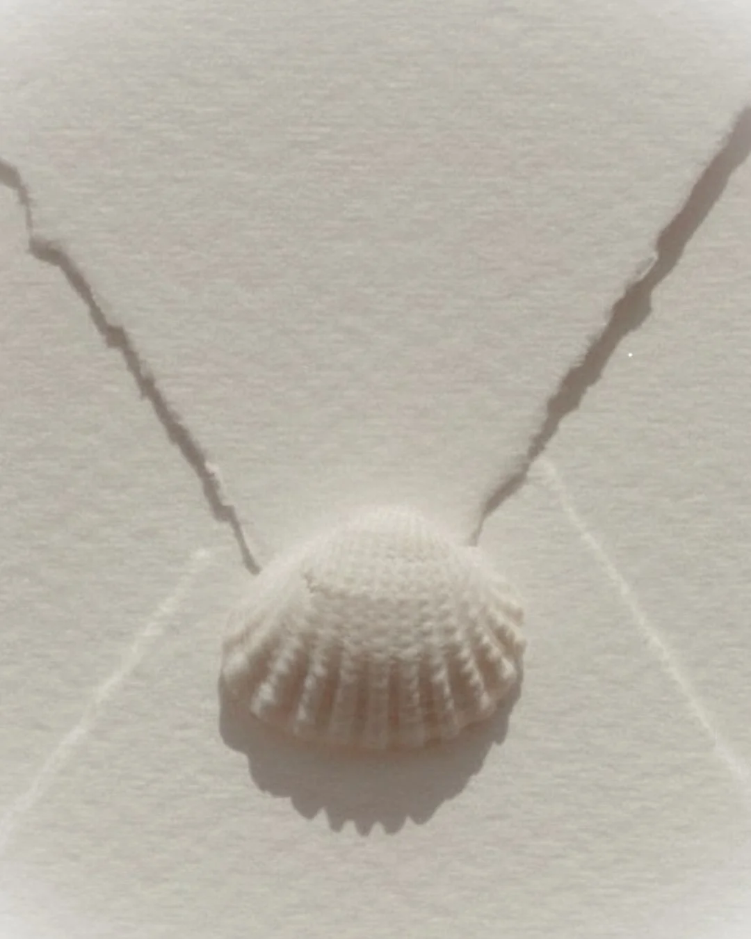 La vie Nouvelle Vague par @ateliermargauxtoussaint, @tometestore et @bontempsparfumeur_paris. 

D&egrave;s demain, rendez-vous au 26 rue Saint-Claude, Paris 3e 🐚

.

The Nouvelle Vague Life, curated by Margaux Toussaint, Tom&egrave;te and Bontemps P