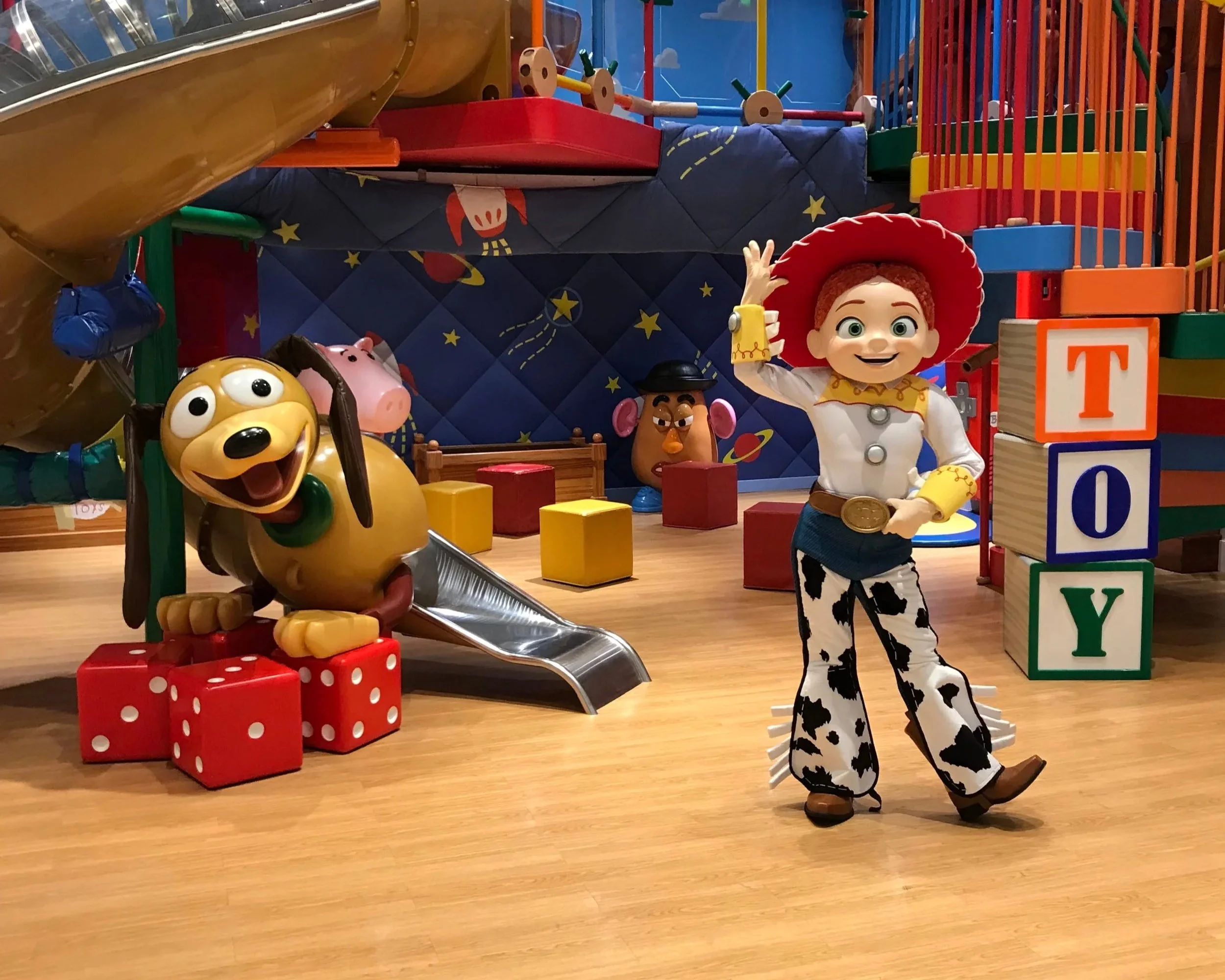 Disney Cruise Line Kids Clubs &amp; Youth Spaces Guide (2026): What to Expect Across the Fleet