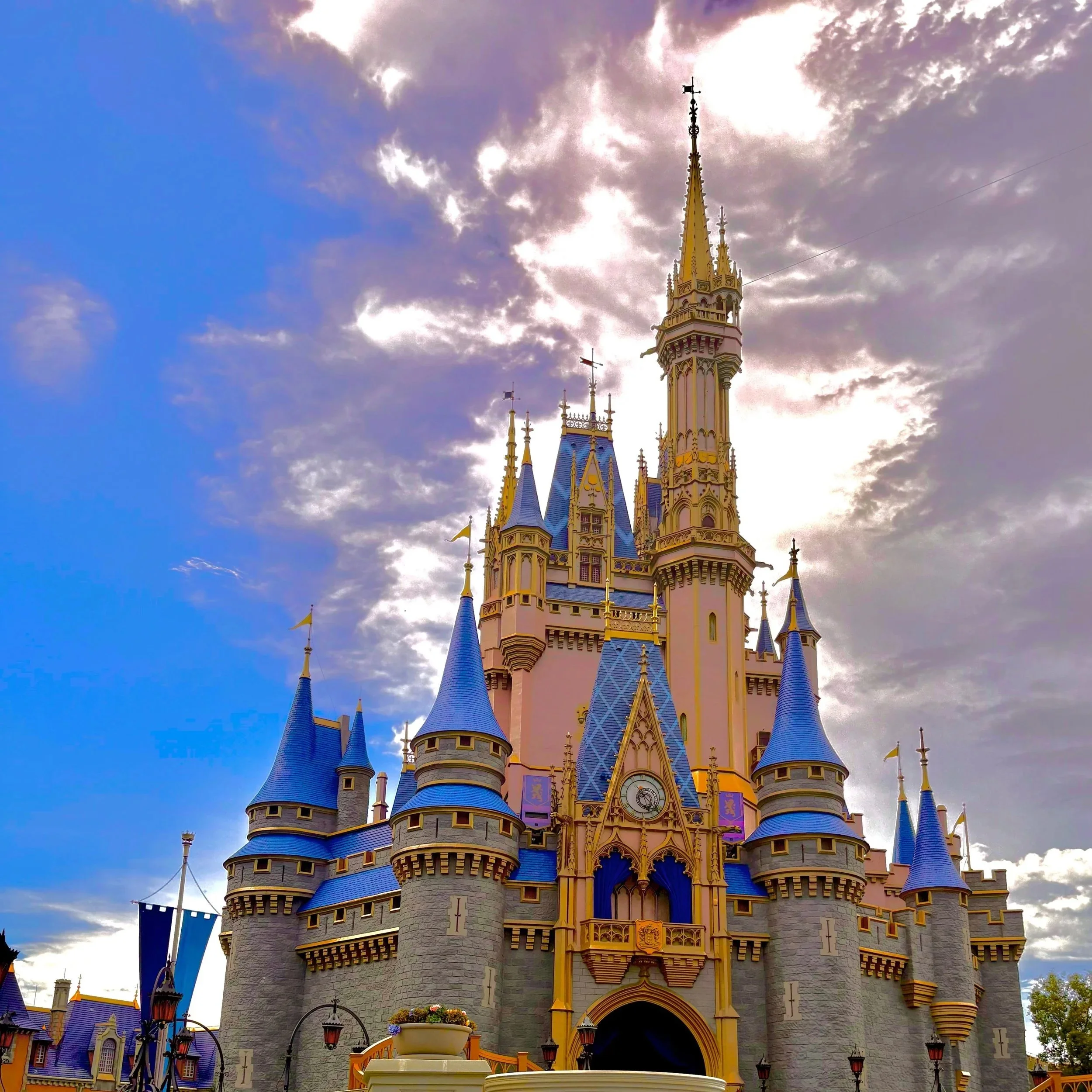 How to Plan a Disney Park Day Properly (Without Burning Out)
