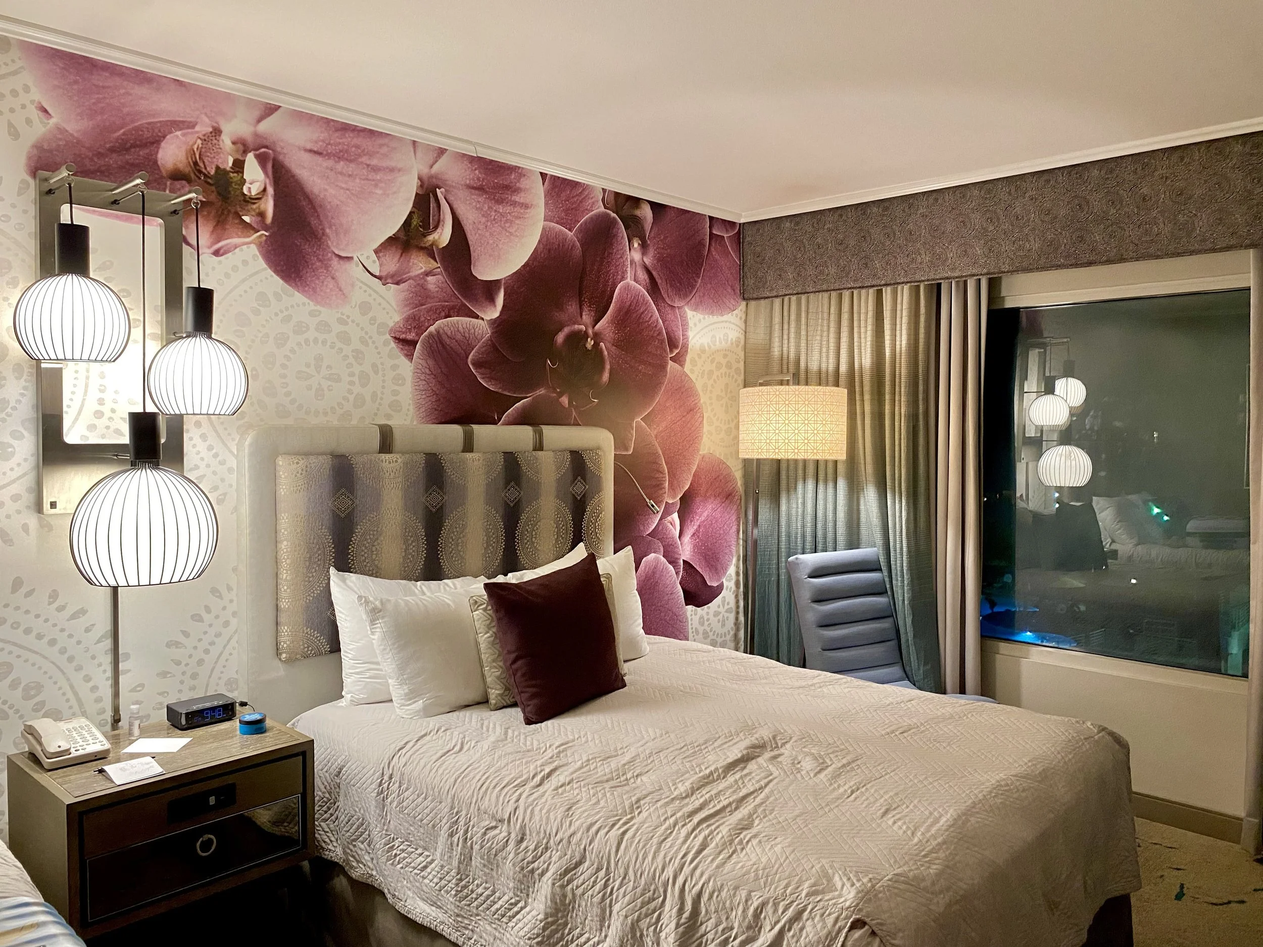 Review - Loews Royal Pacific Universal Studios.