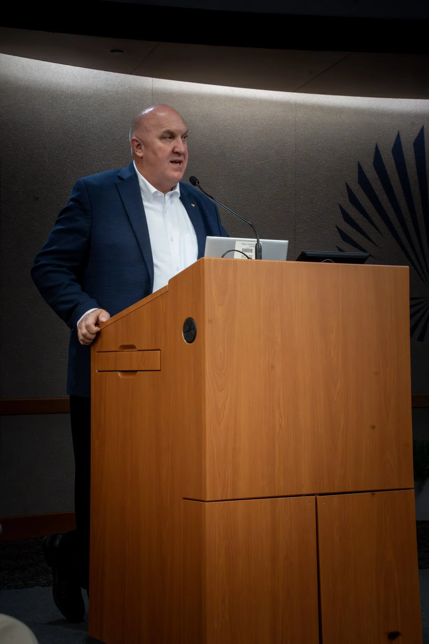 67-BEN09286.jpg