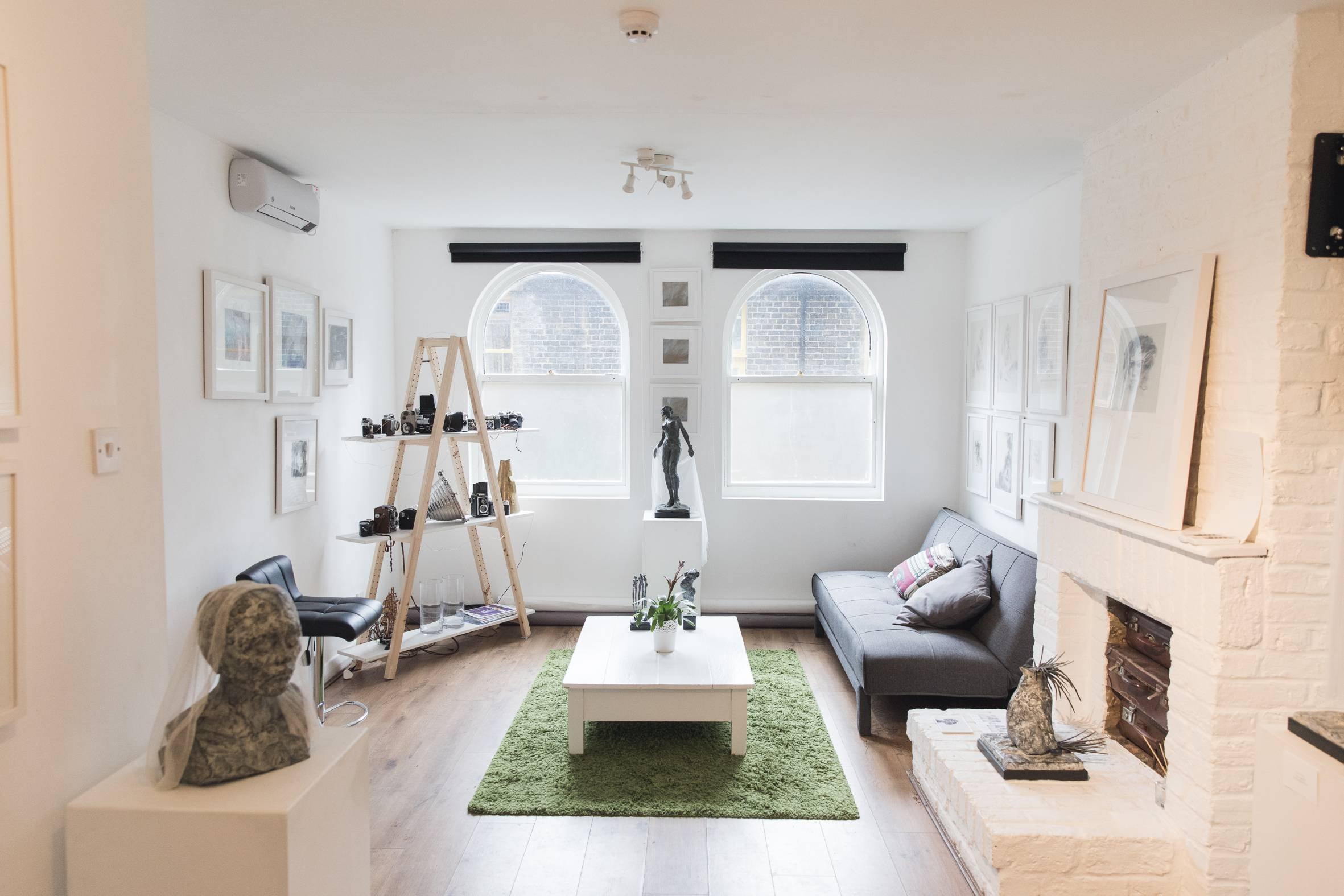 Blank_Space_Old_Paradise_Yard_studio_indoor_small.jpg