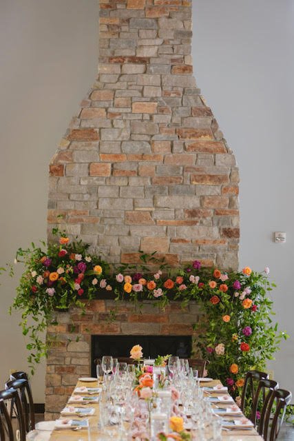unique wedding fireplace florals.jpg