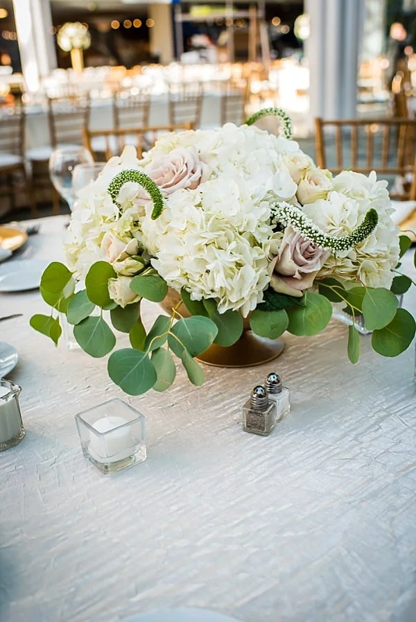 bouquet reception centerpiece