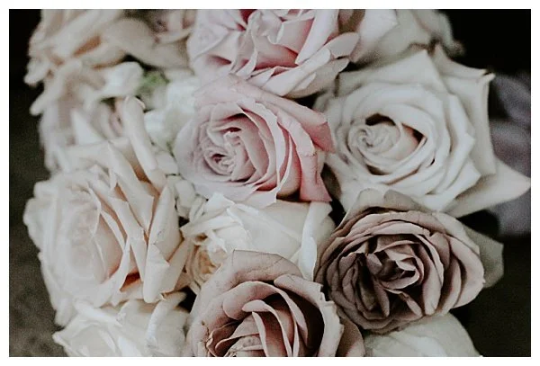 white and pink bouquet